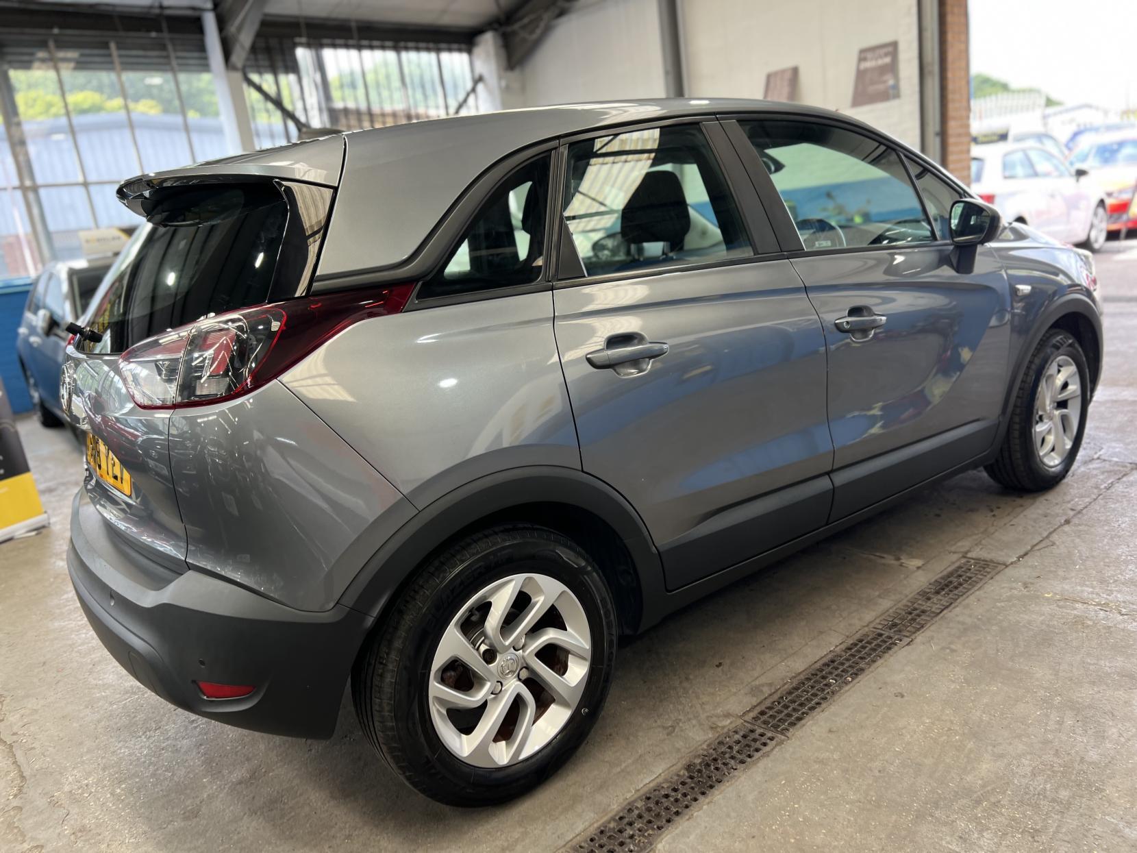 Vauxhall Crossland X - Image 8