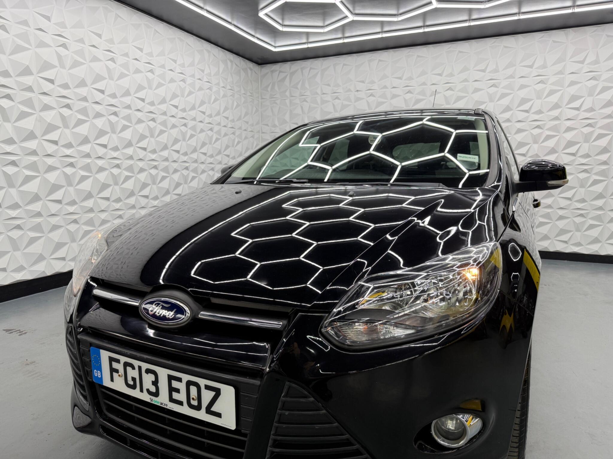 Ford Focus - Image 10