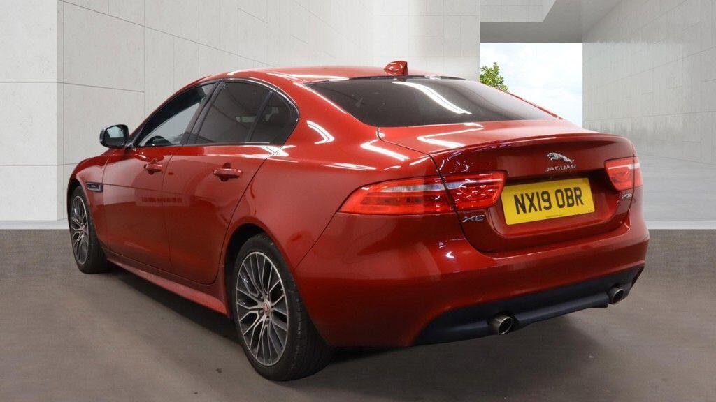 Jaguar XE - Image 5