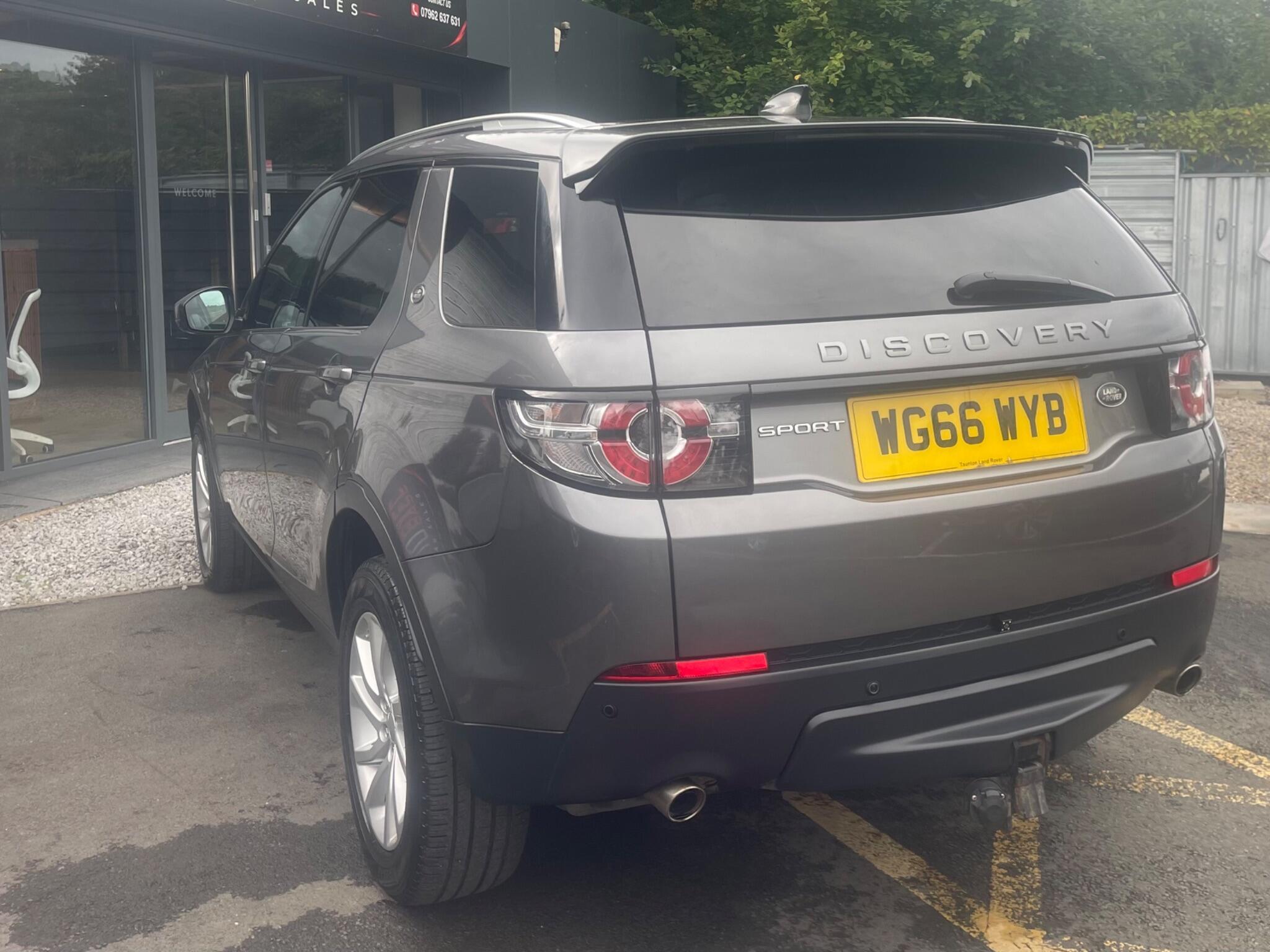 Land Rover DISCOVERY SPORT - Image 14
