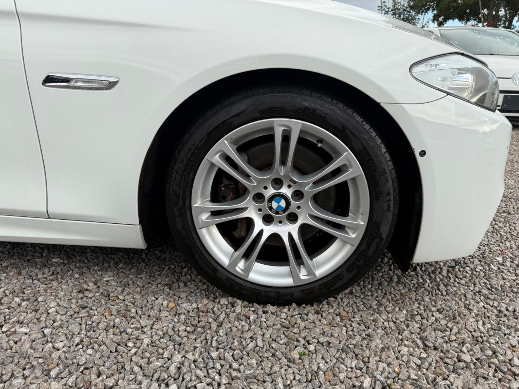 BMW 5 Series - Image 39