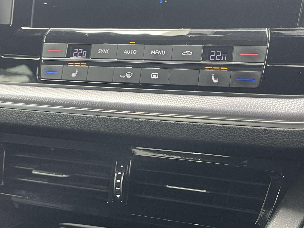 Volkswagen Touareg - Image 46