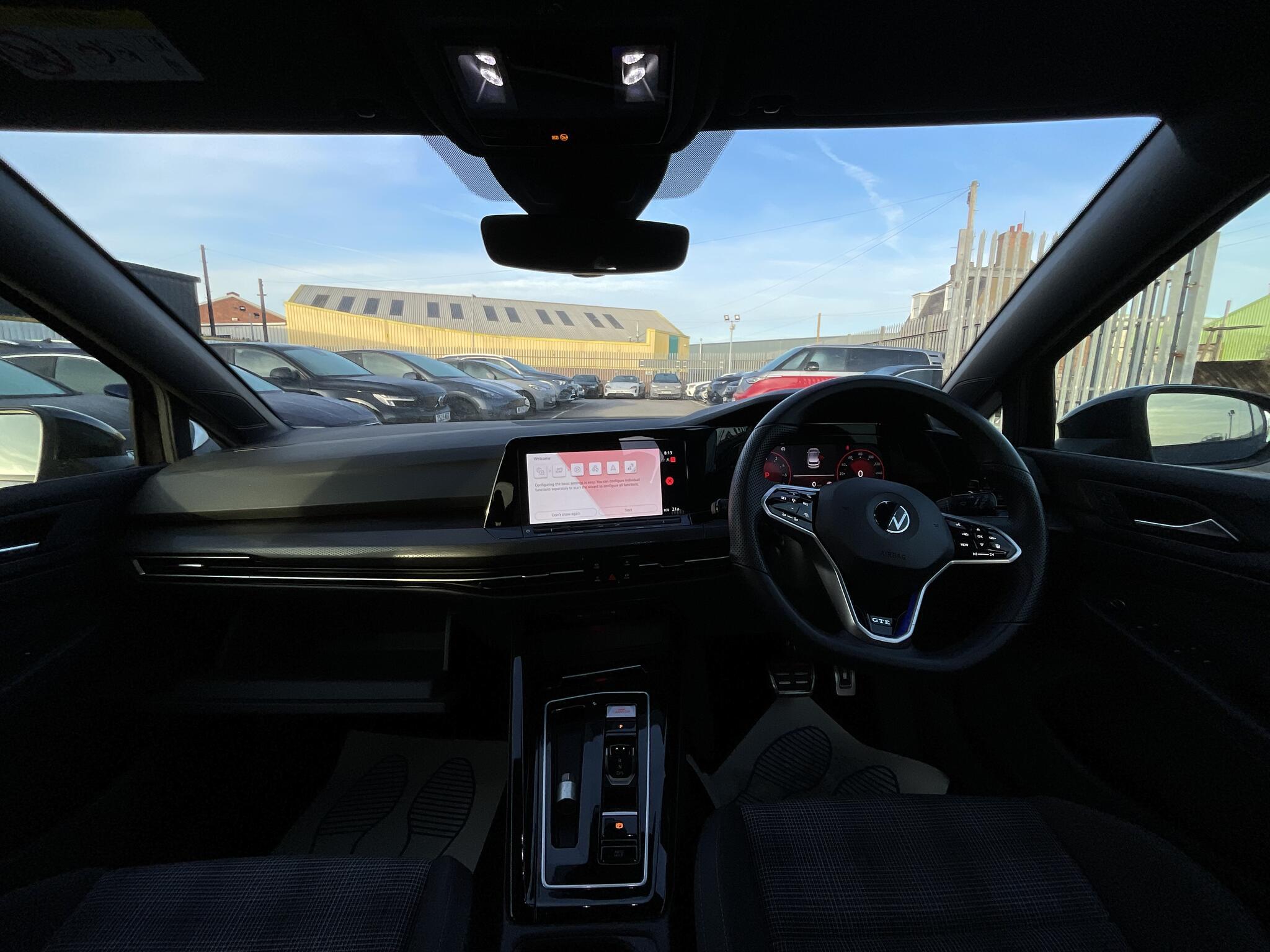 Volkswagen Golf - Image 6