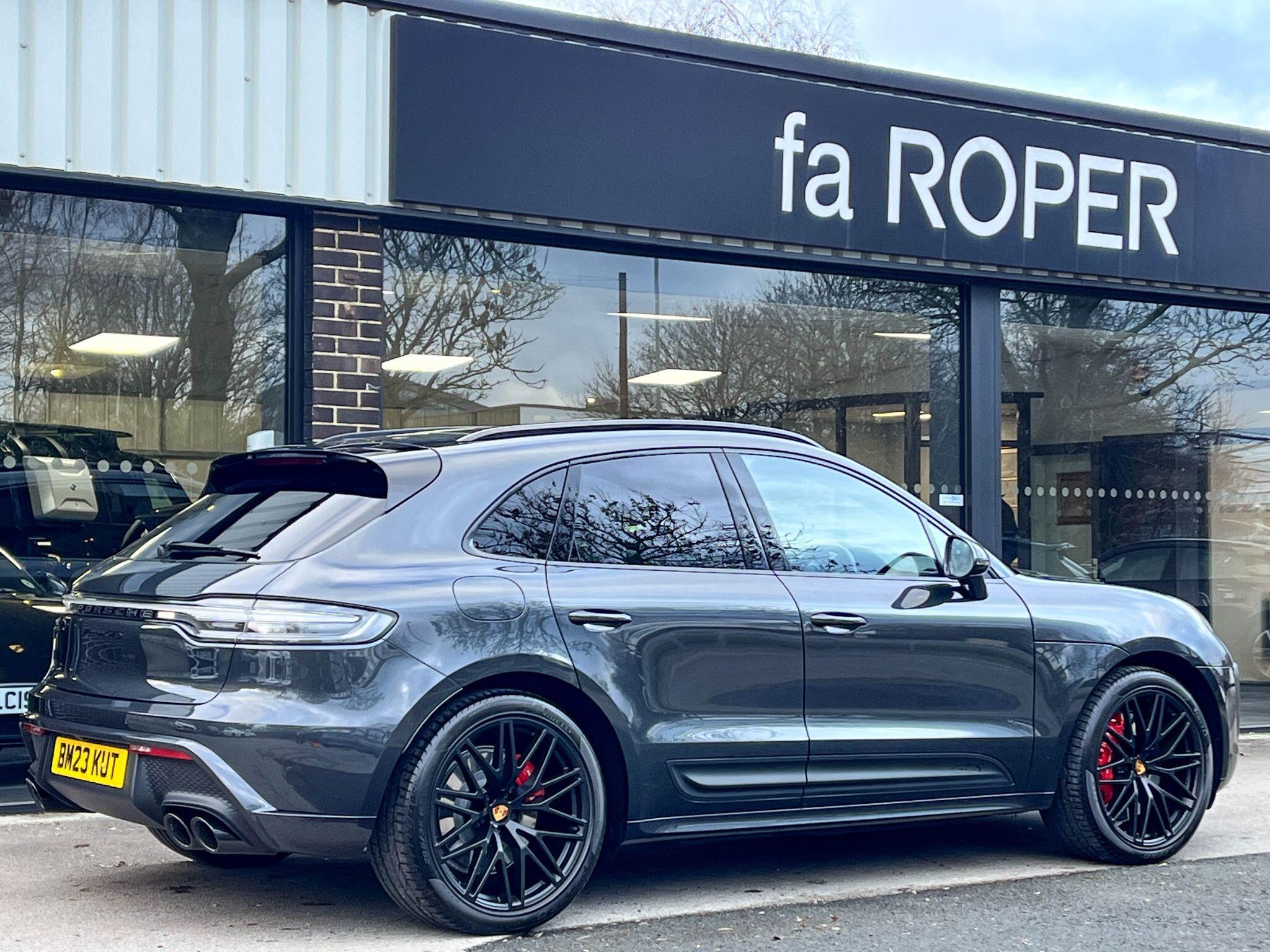 Porsche Macan - Image 20