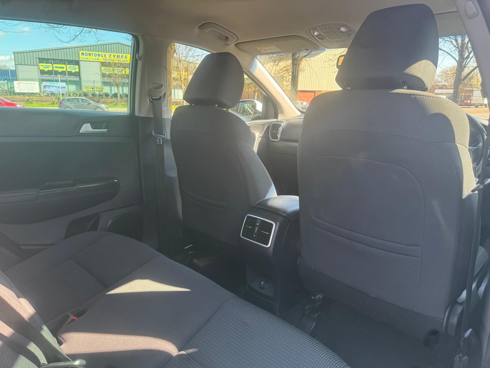 Kia Sportage - Image 48