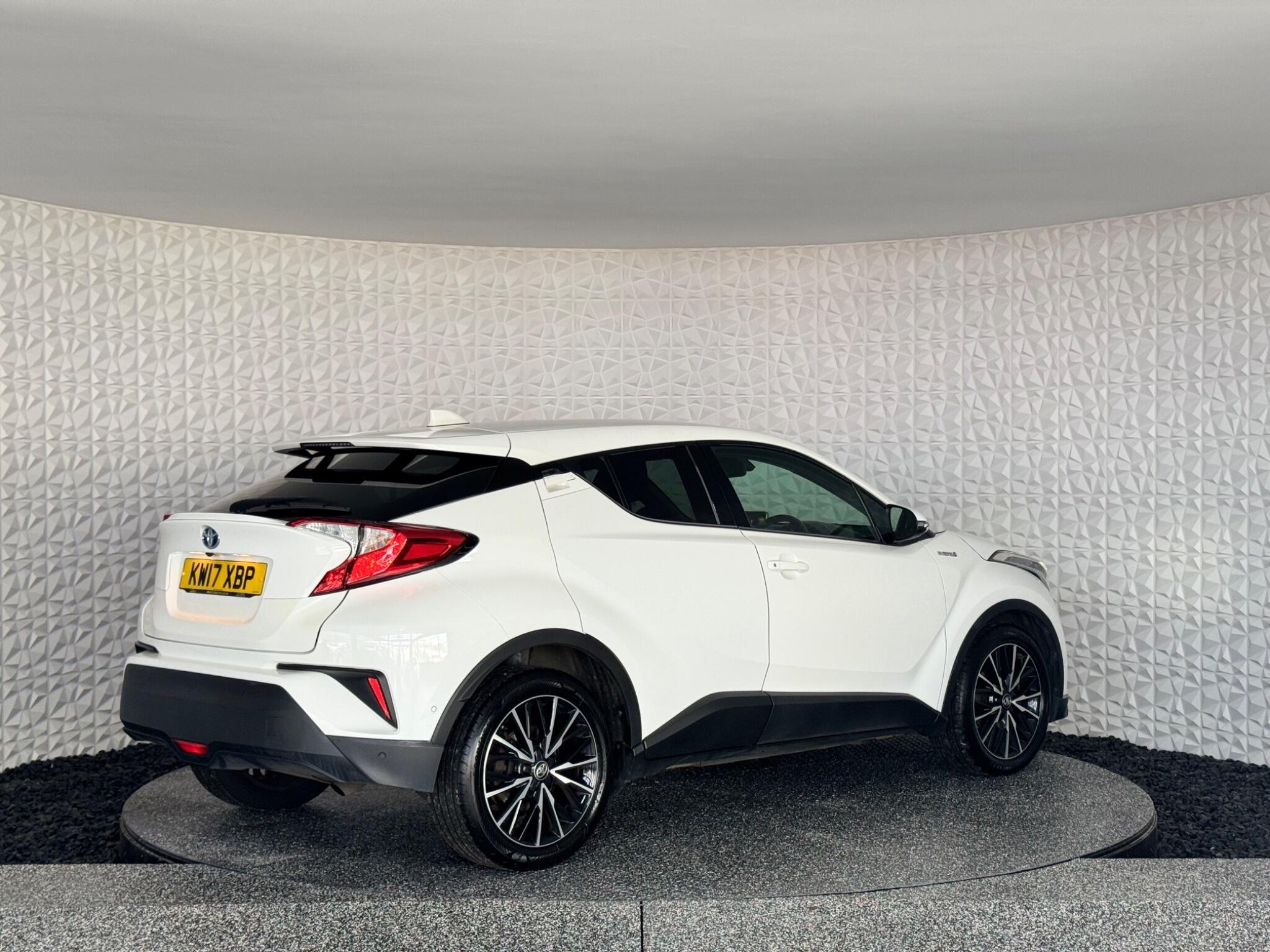 Toyota C-Hr - Image 9