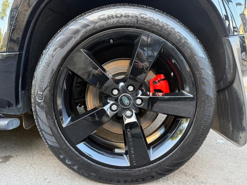 Land Rover Defender 110 - Image 13