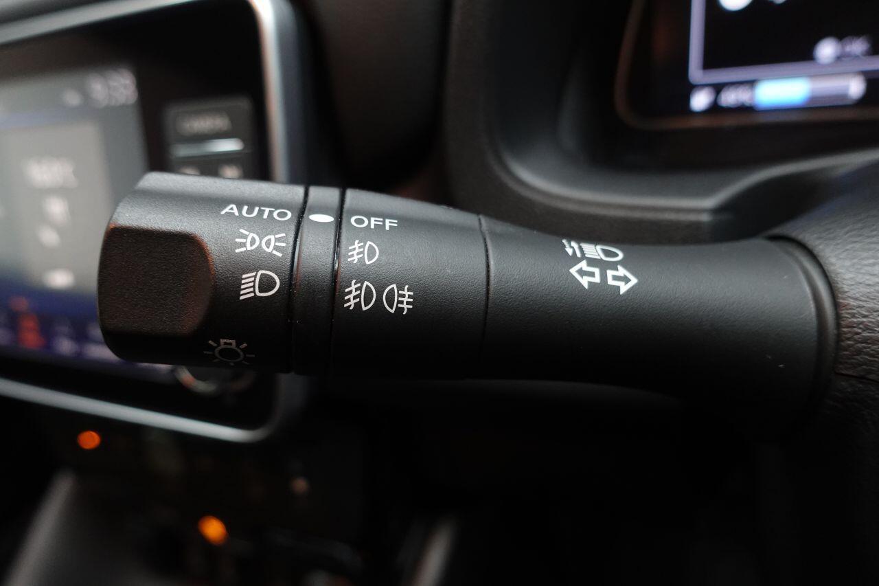 Nissan Leaf - Image 30