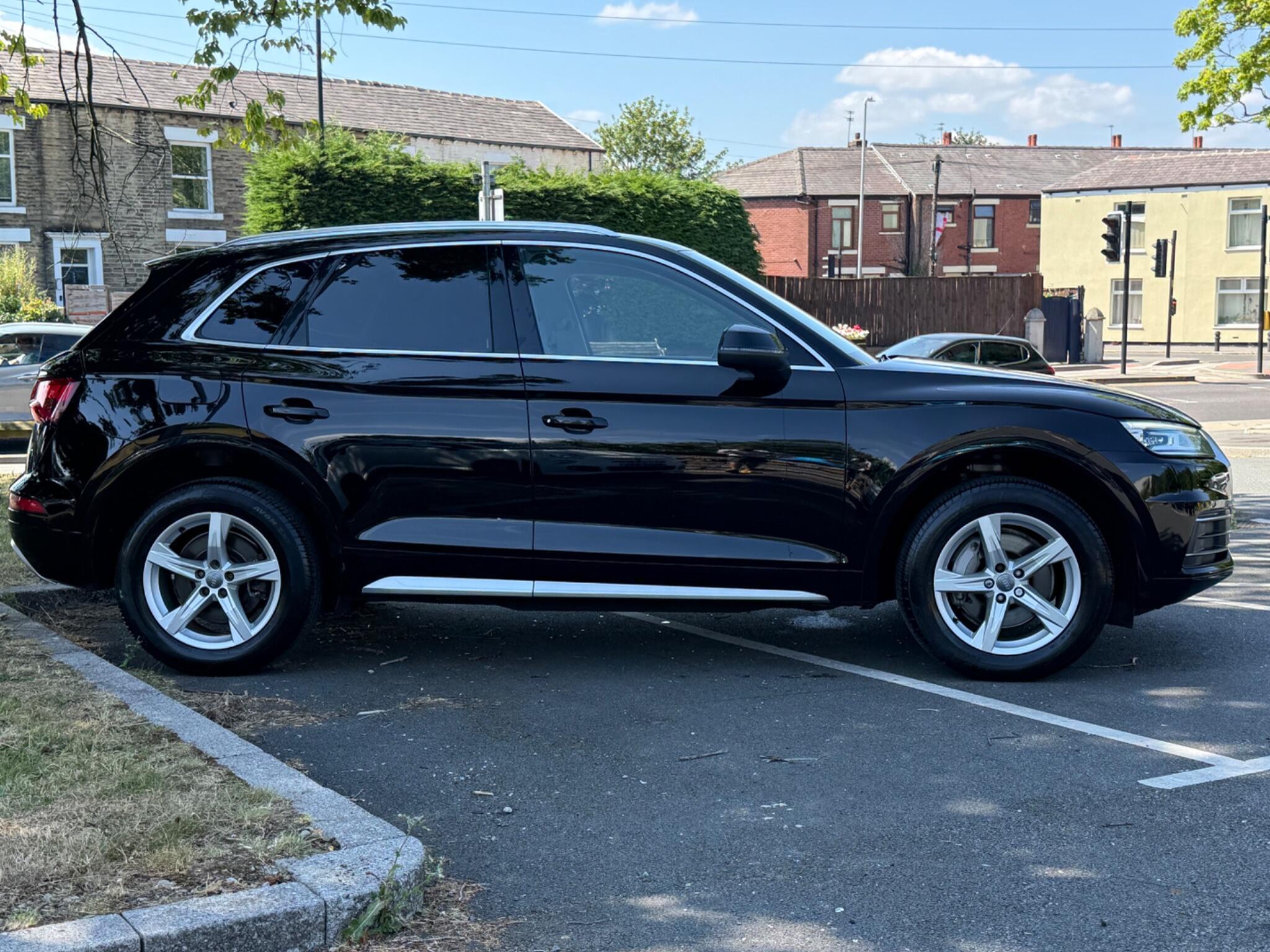 Audi Q5 - Image 8