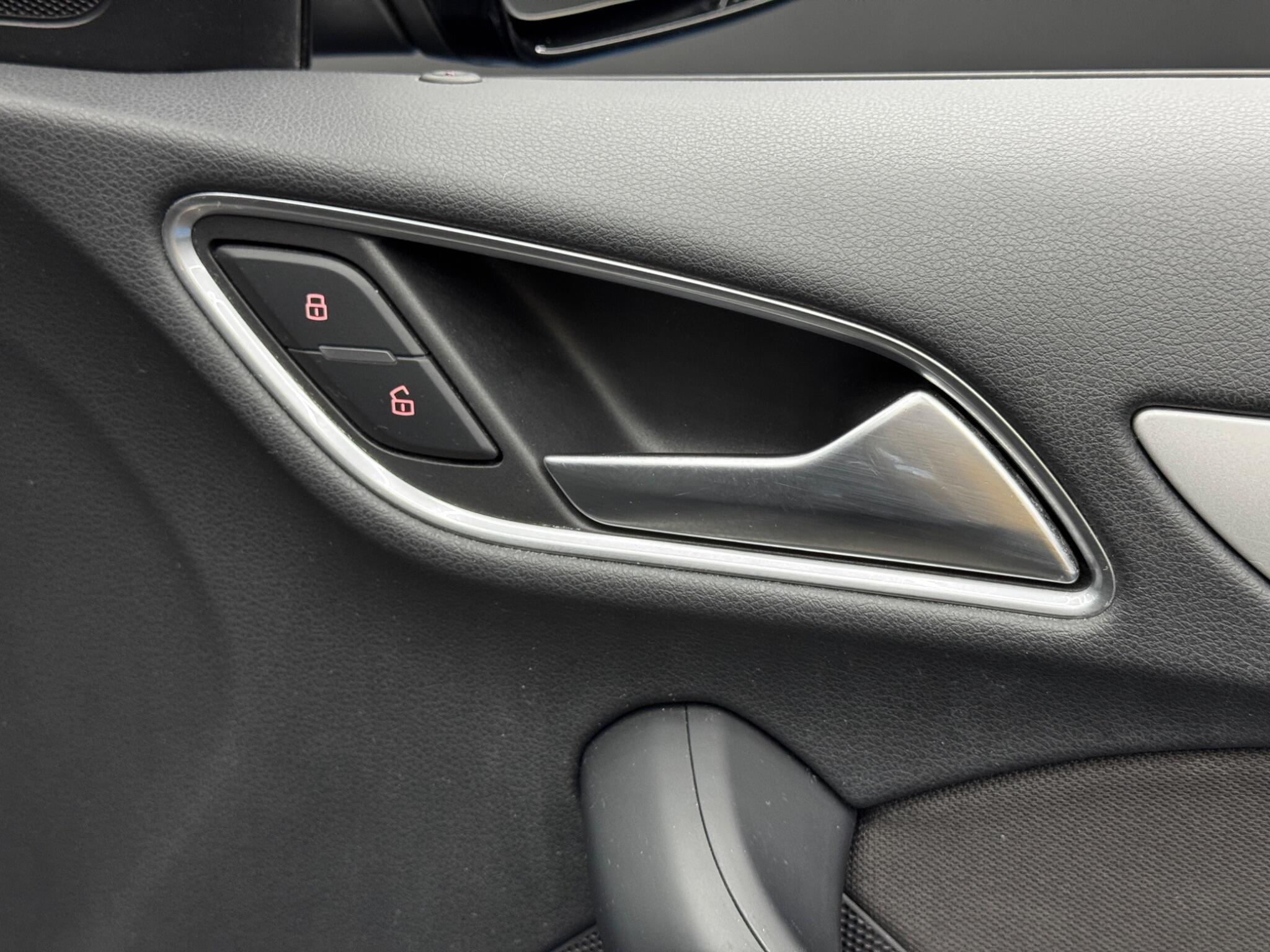 Audi Q3 - Image 38