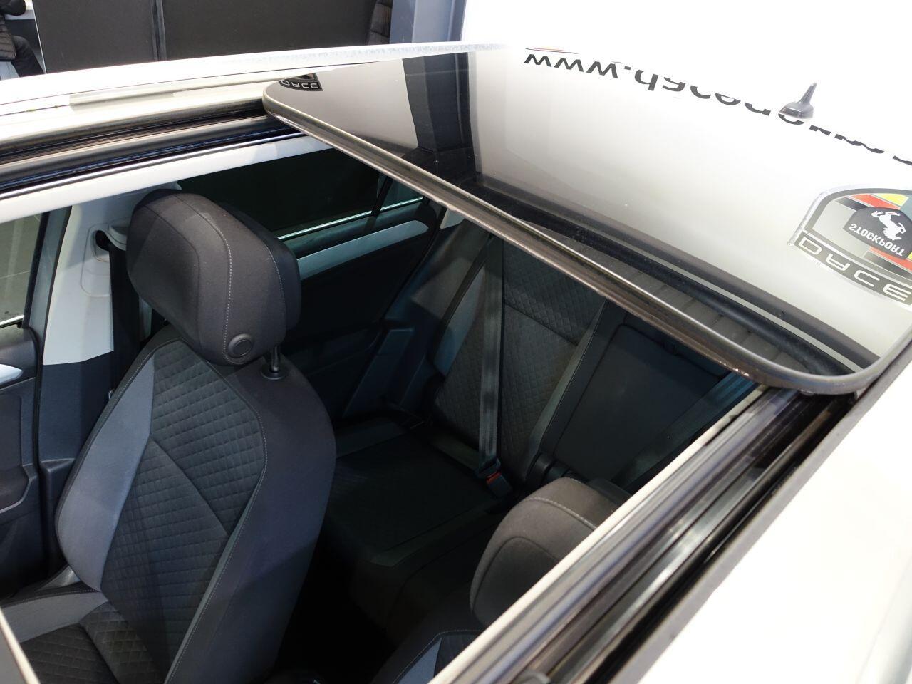 Volkswagen Tiguan - Image 3