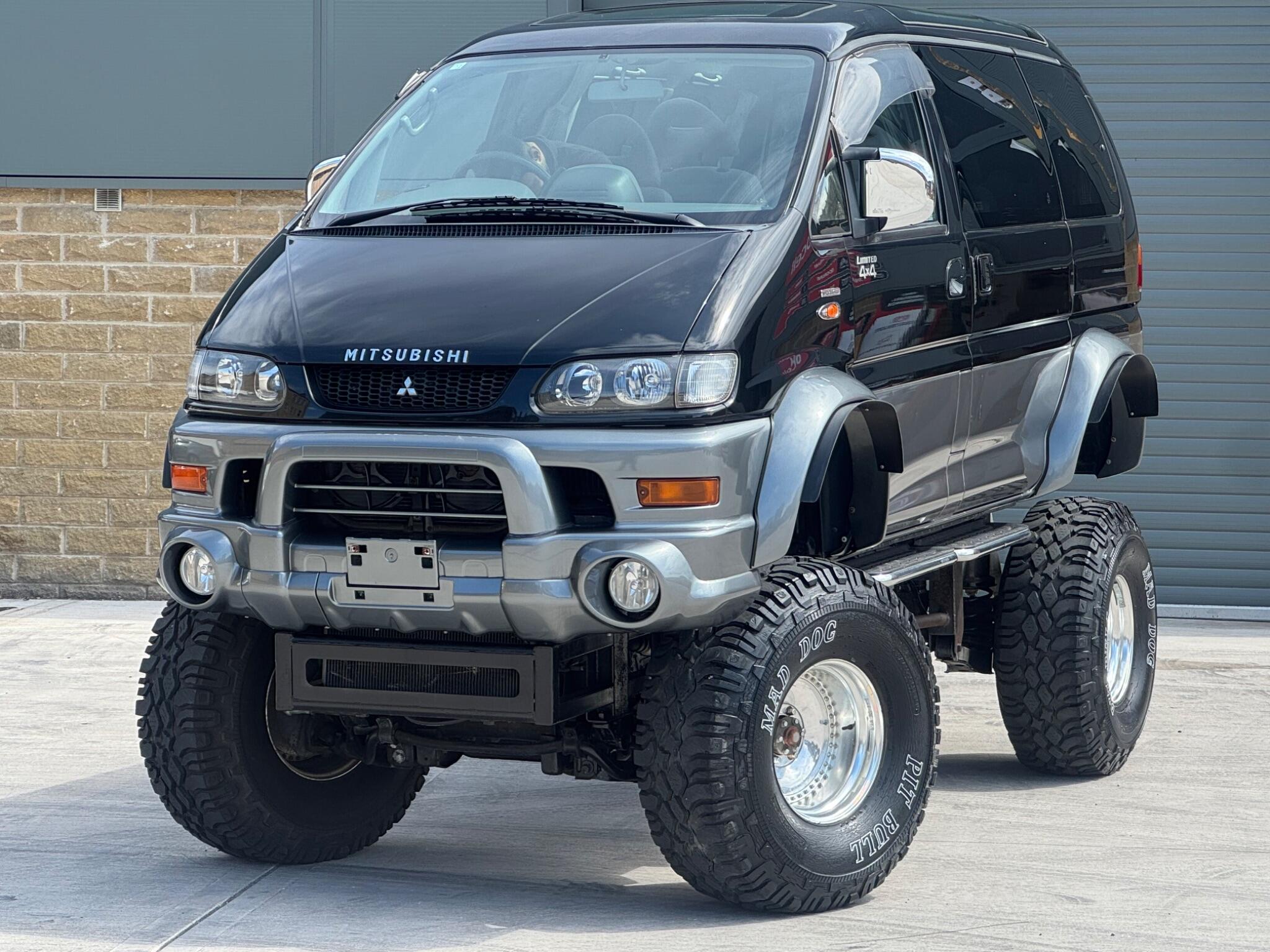 Mitsubishi Delica - Image 16
