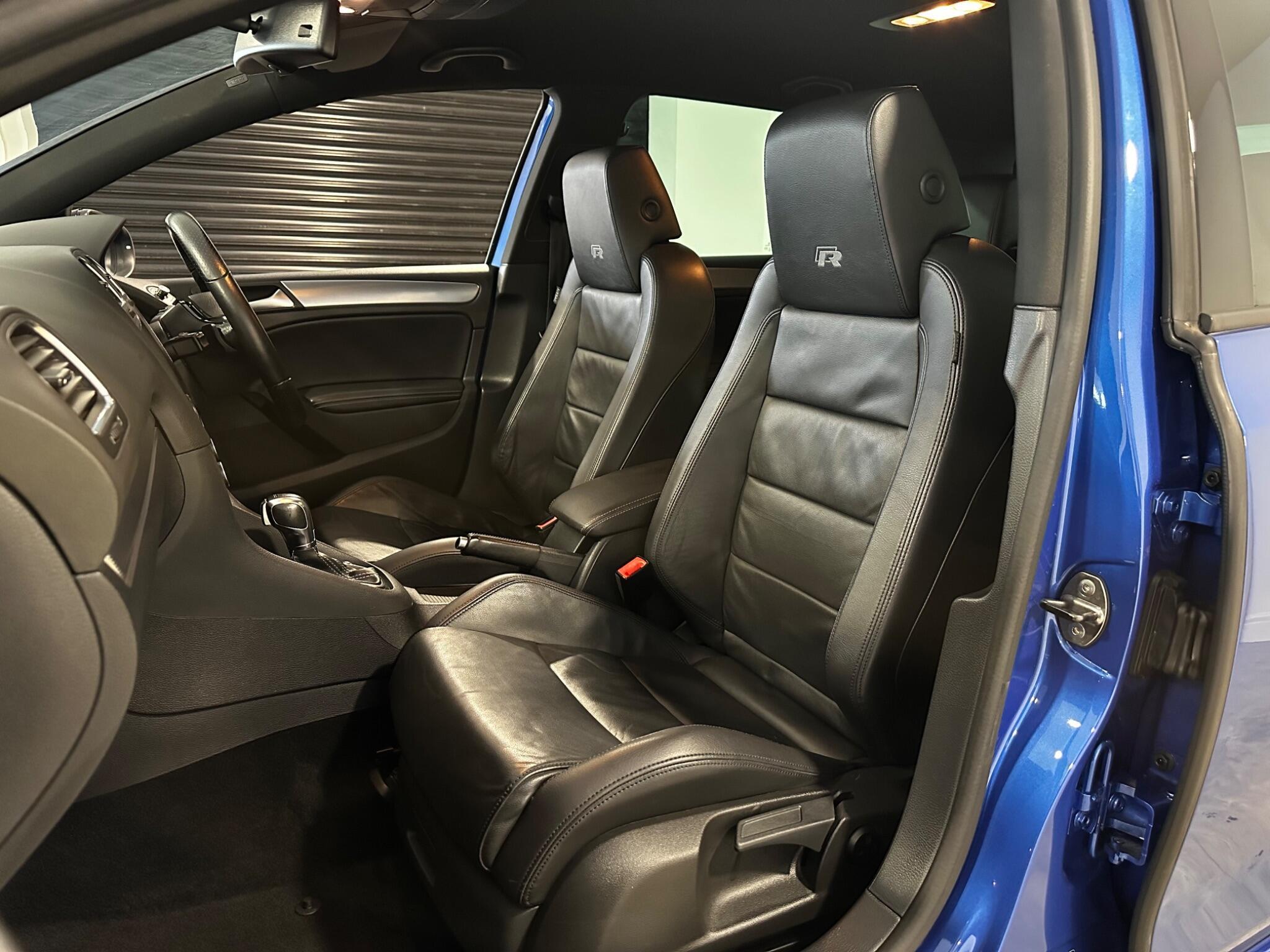 Volkswagen Golf - Image 19