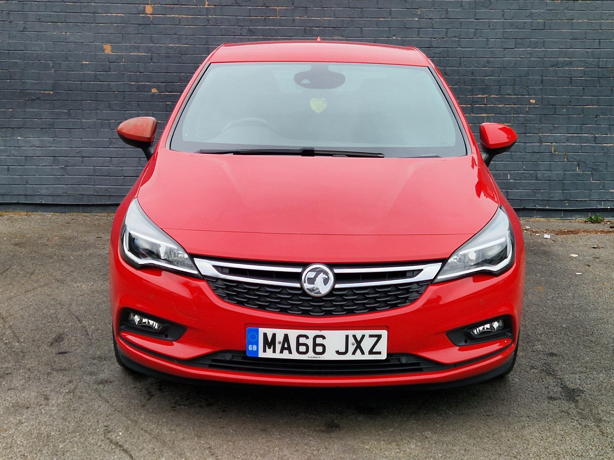 Vauxhall Astra - Image 4