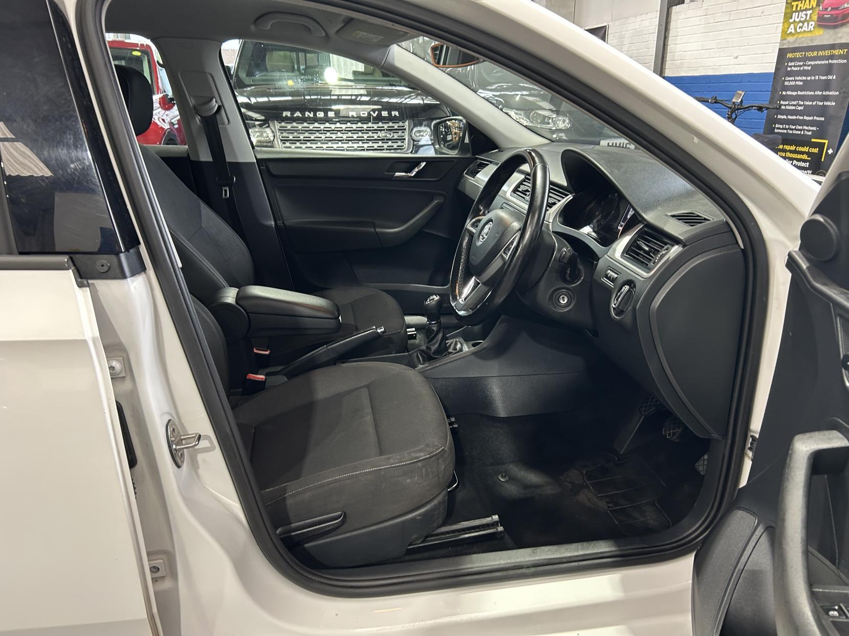 Skoda Rapid Spaceback - Image 18