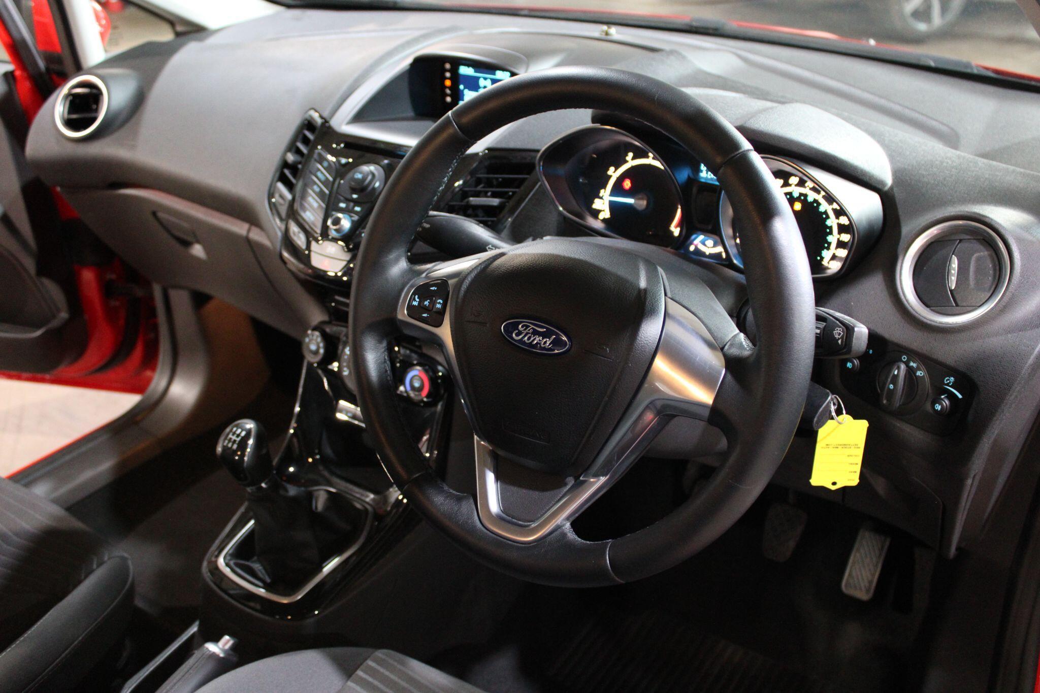 Ford Fiesta - Image 4