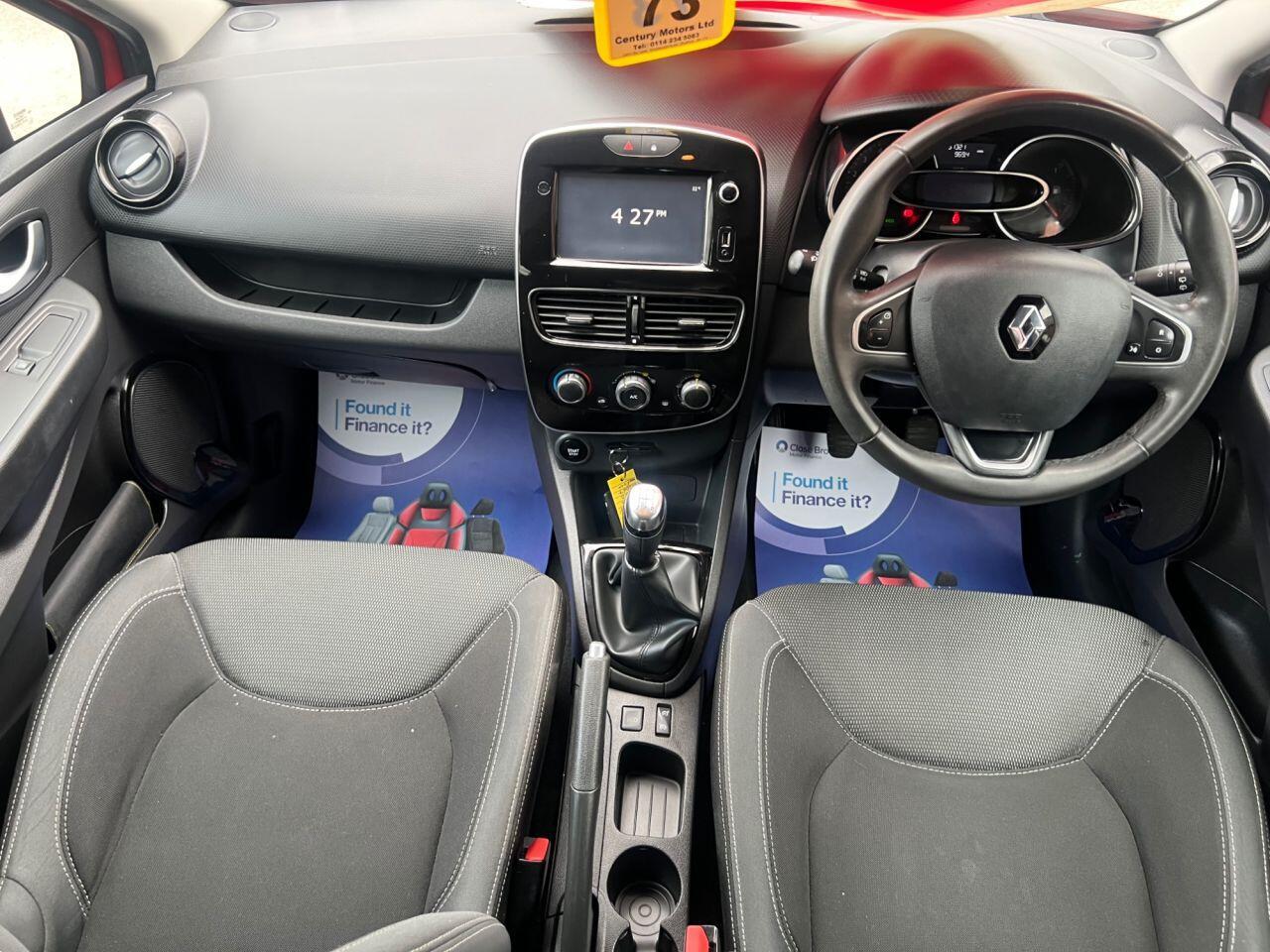 Renault Clio - Image 18