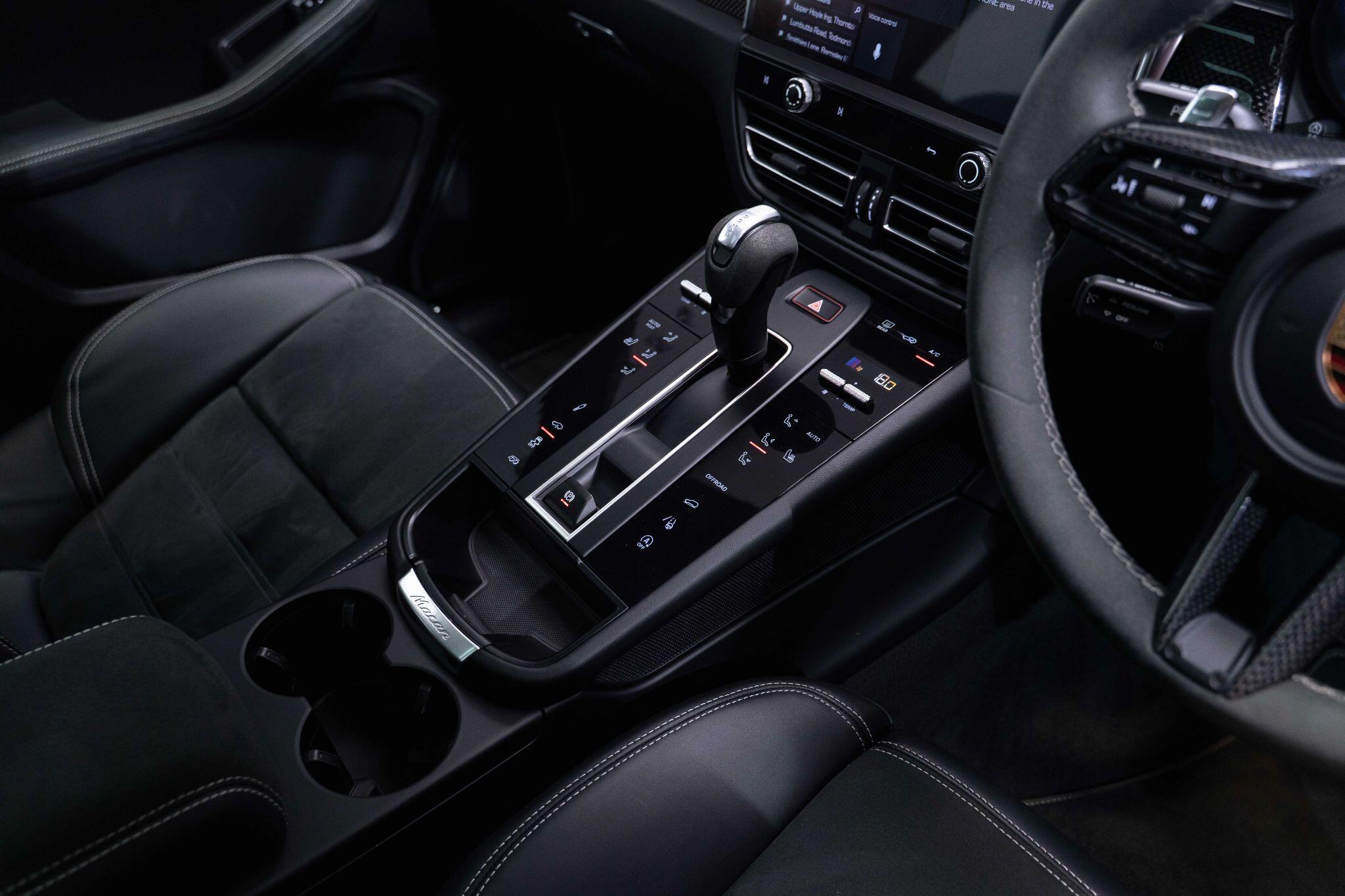 Porsche Macan - Image 47