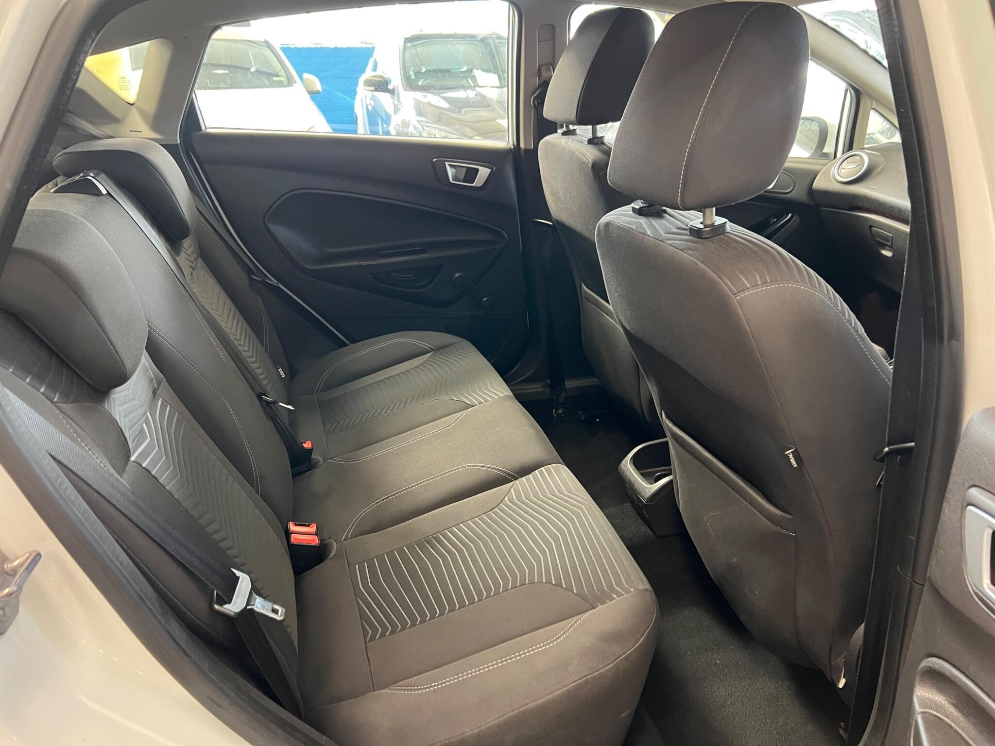 Ford Fiesta - Image 21
