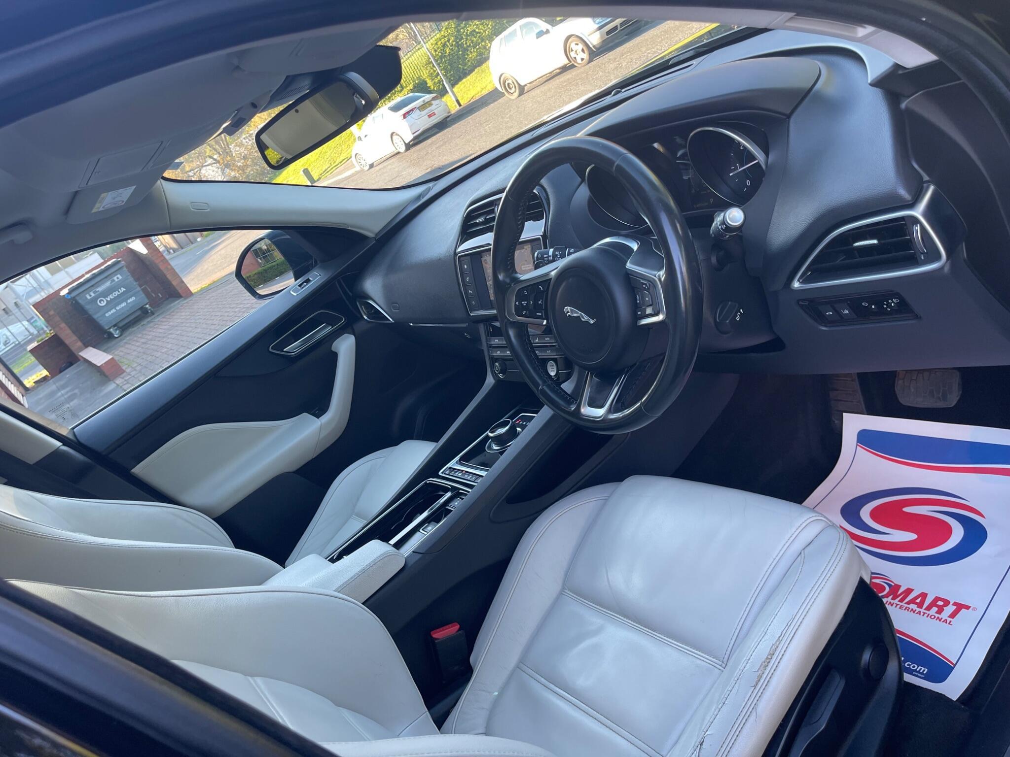 Jaguar F-Pace - Image 22