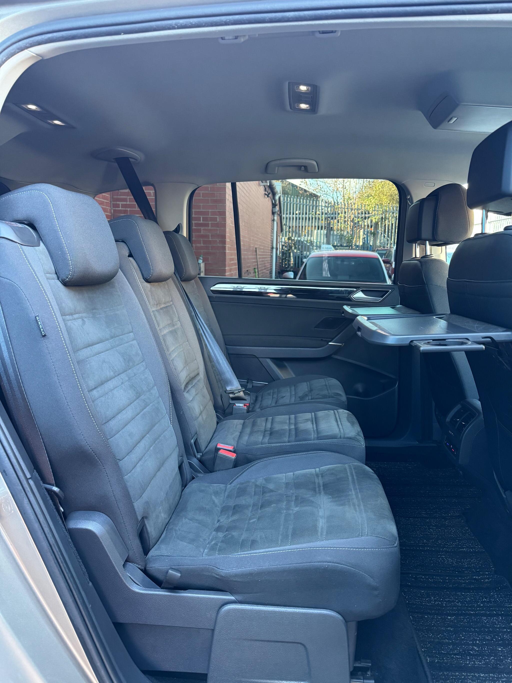 Volkswagen Touran - Image 35