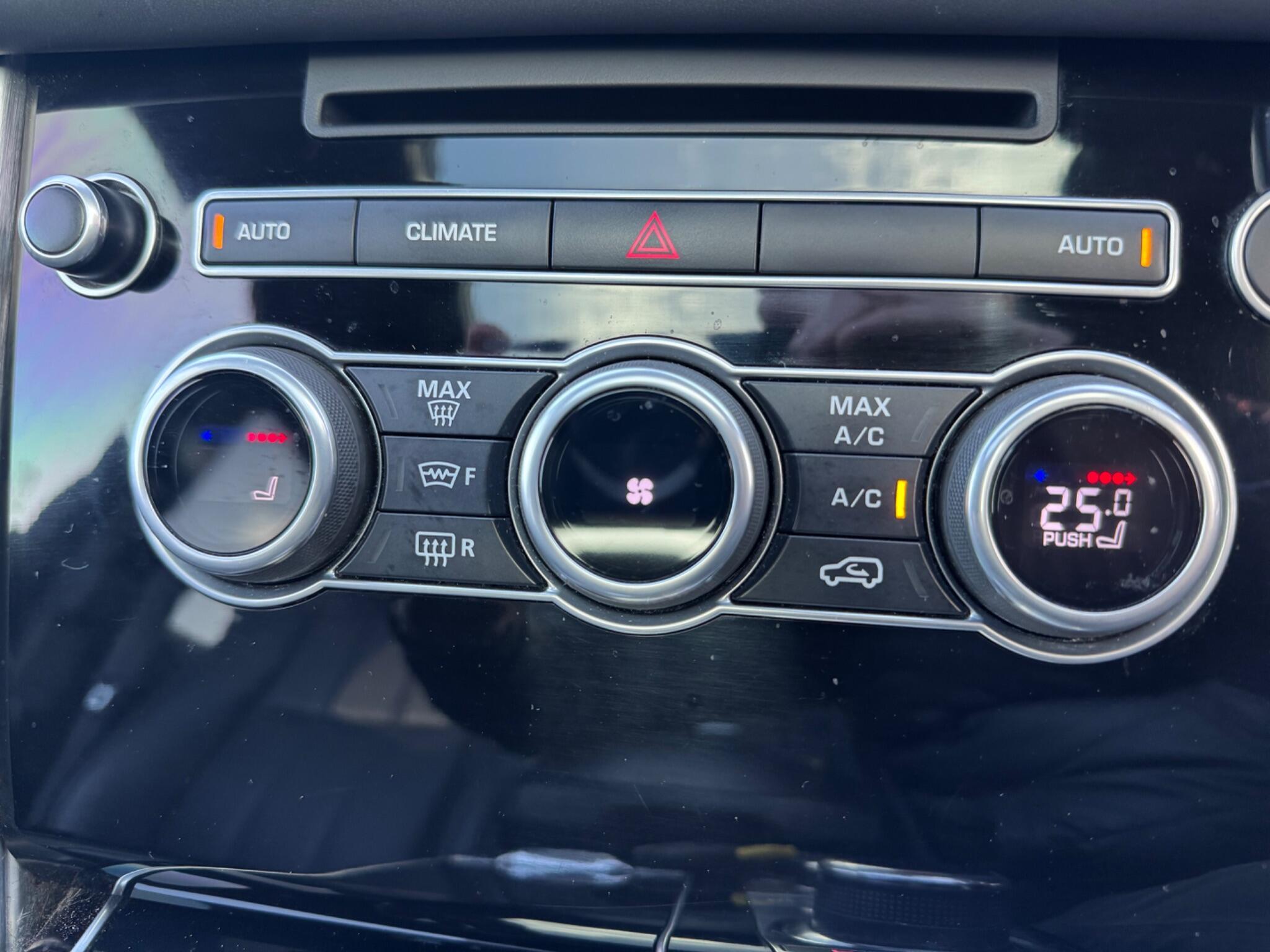Land Rover Range Rover - Image 24