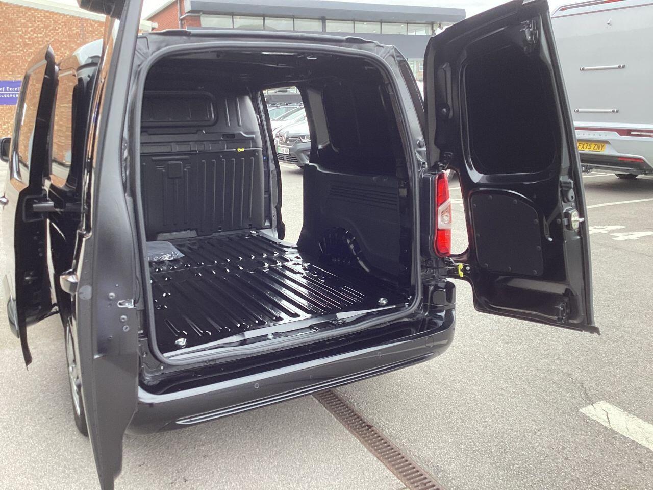 Fiat Doblo - Image 16