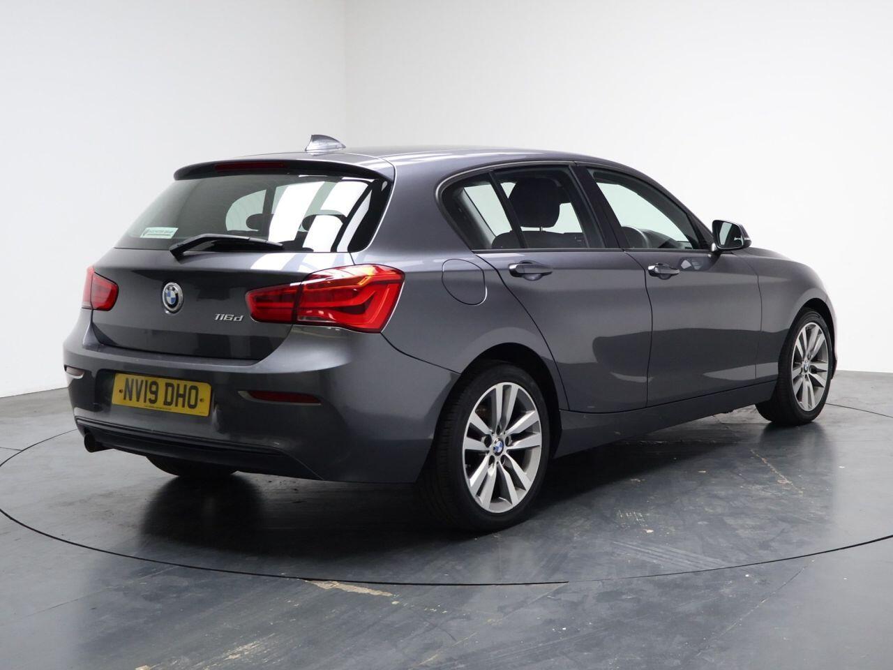 BMW 1 Series - Image 12