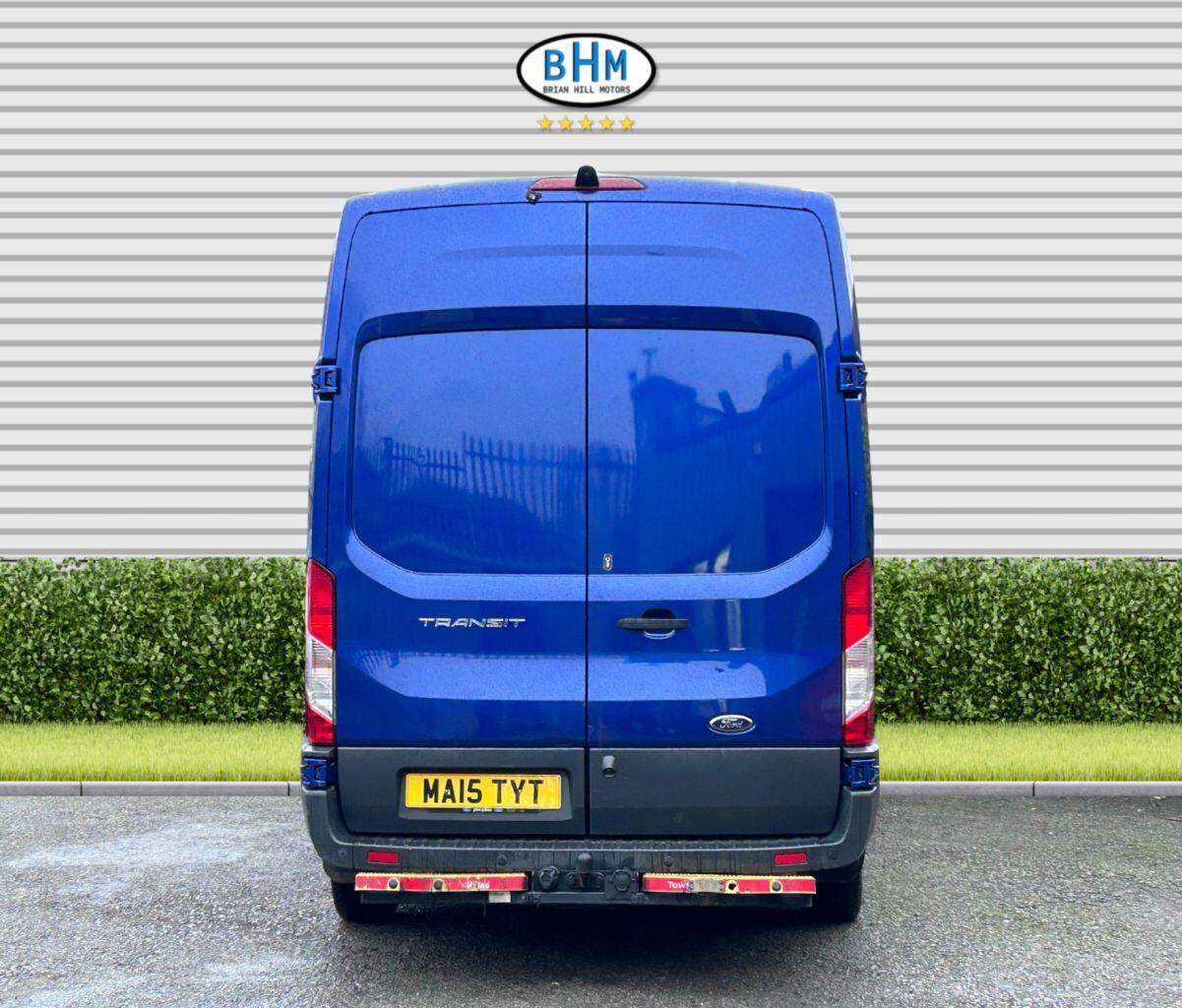 Ford Transit - Image 12
