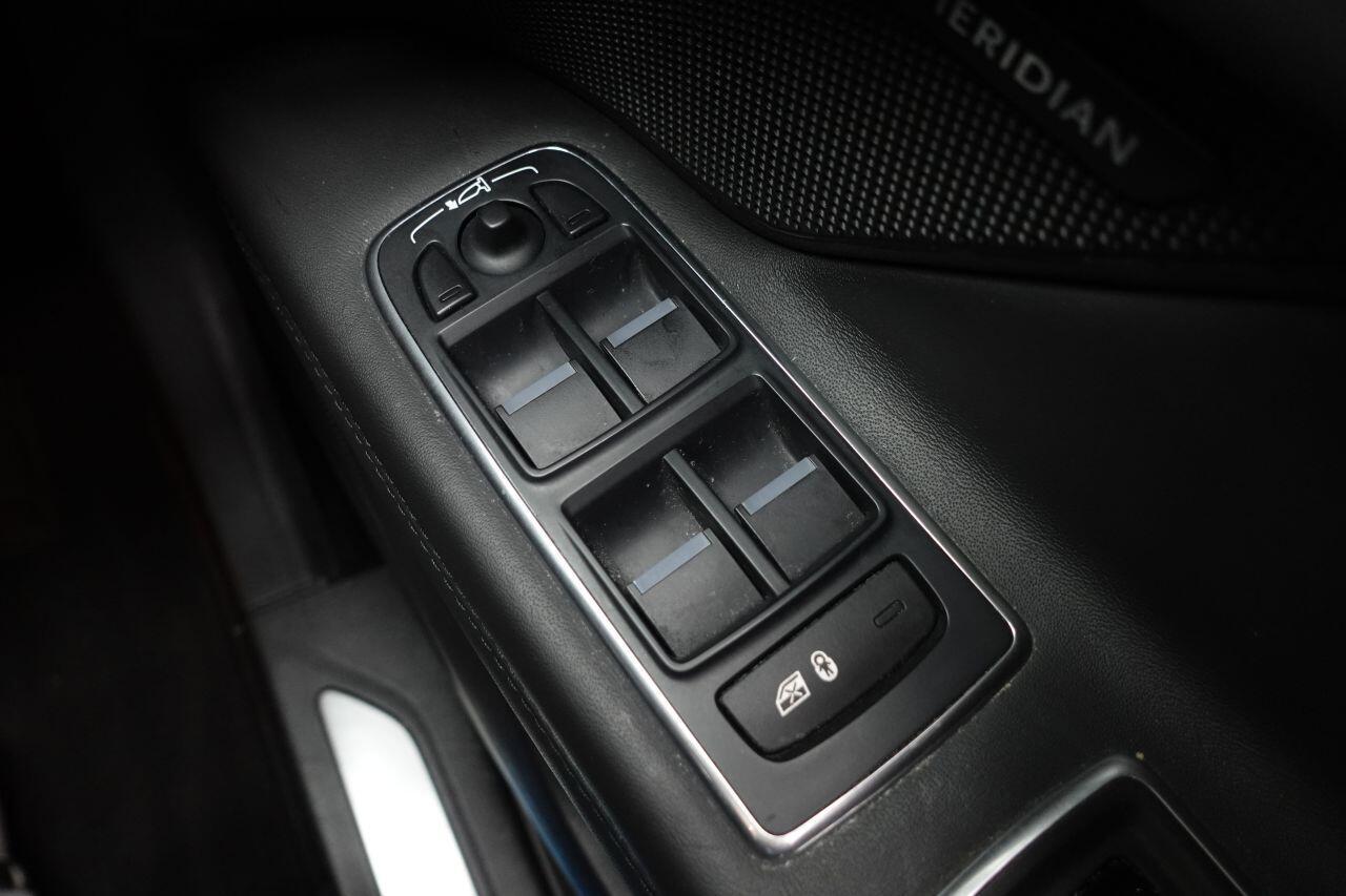 Jaguar XF - Image 47