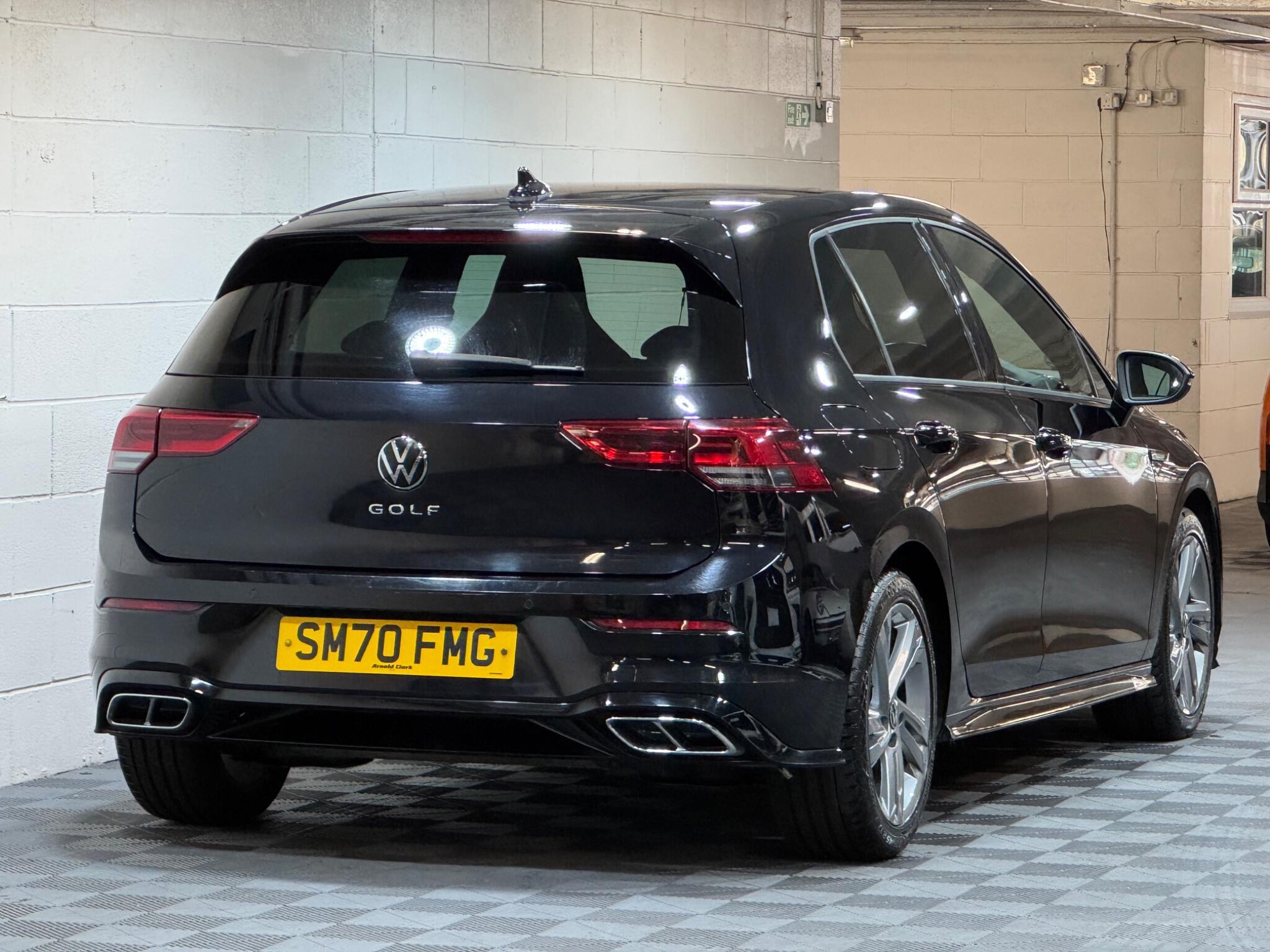 Volkswagen Golf - Image 4