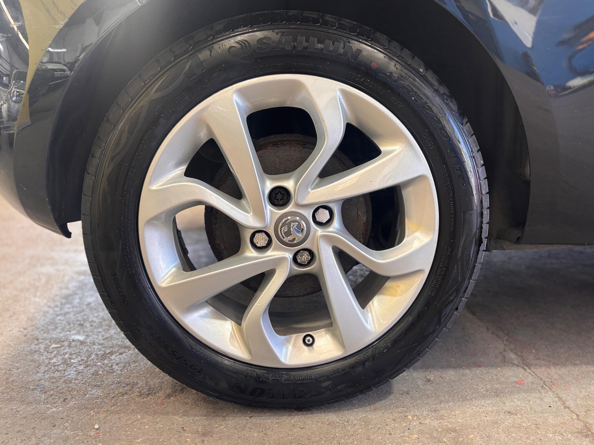 Vauxhall Corsa - Image 12