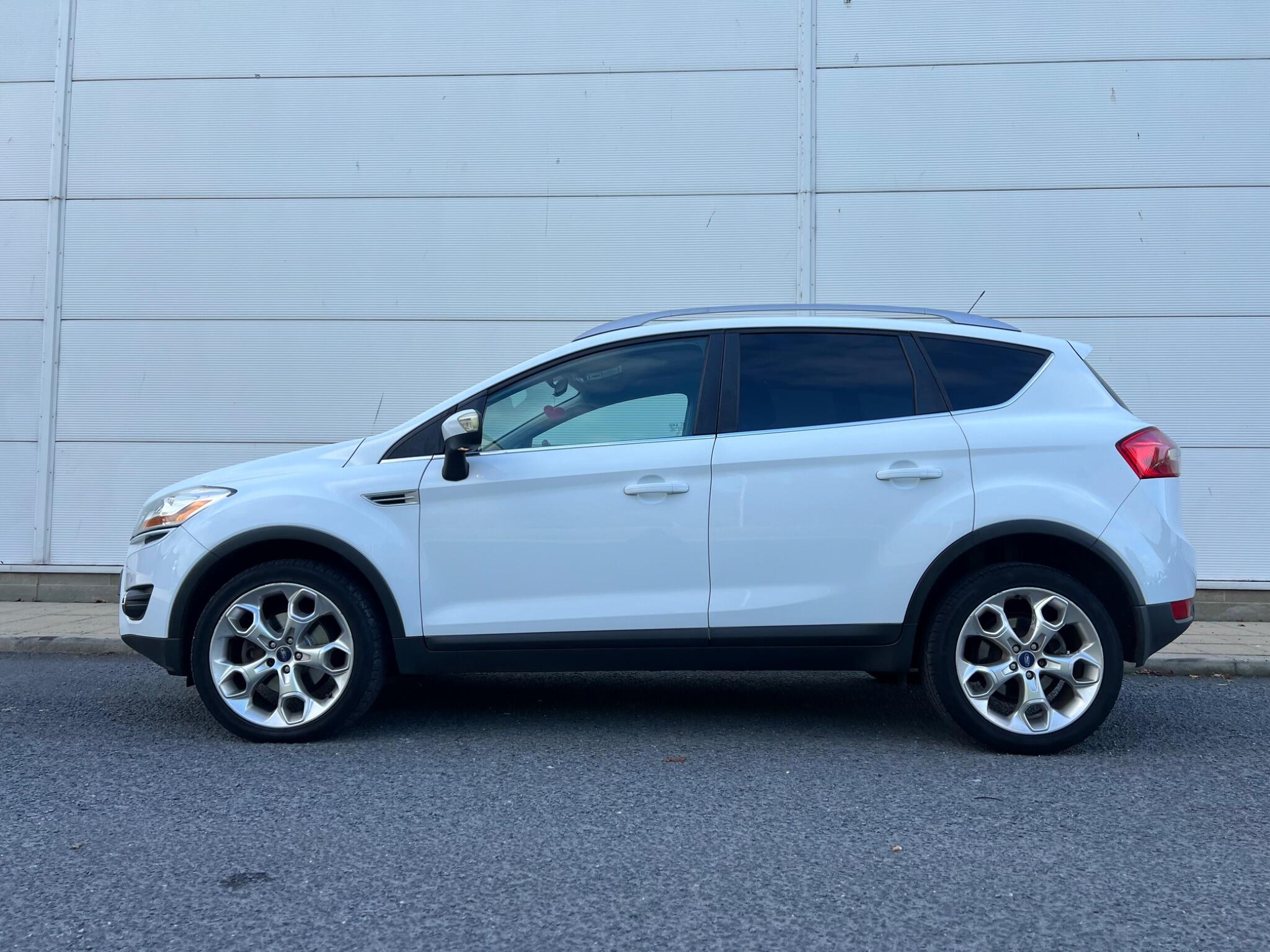 Ford Kuga - Image 25