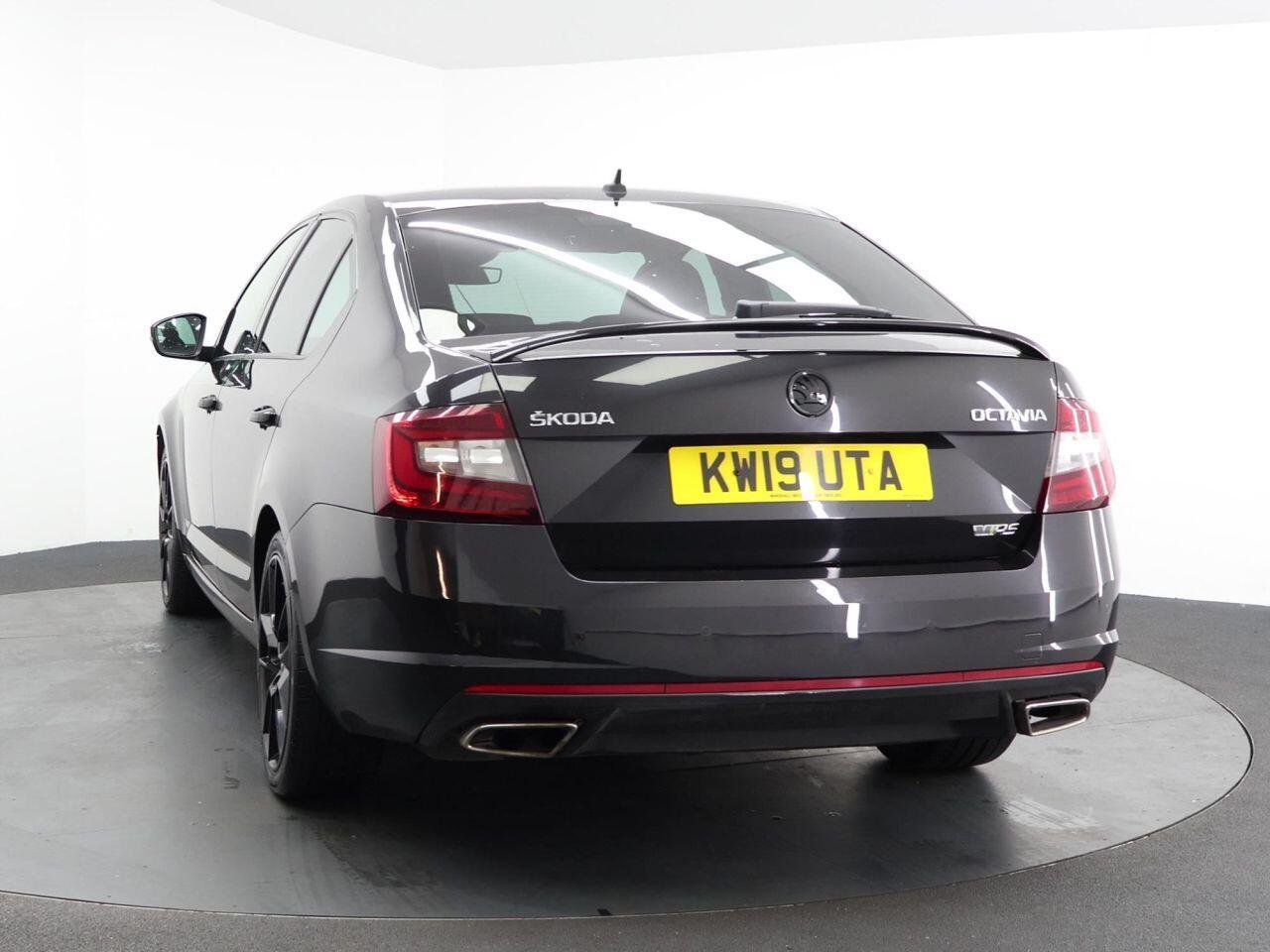 Skoda Octavia - Image 10