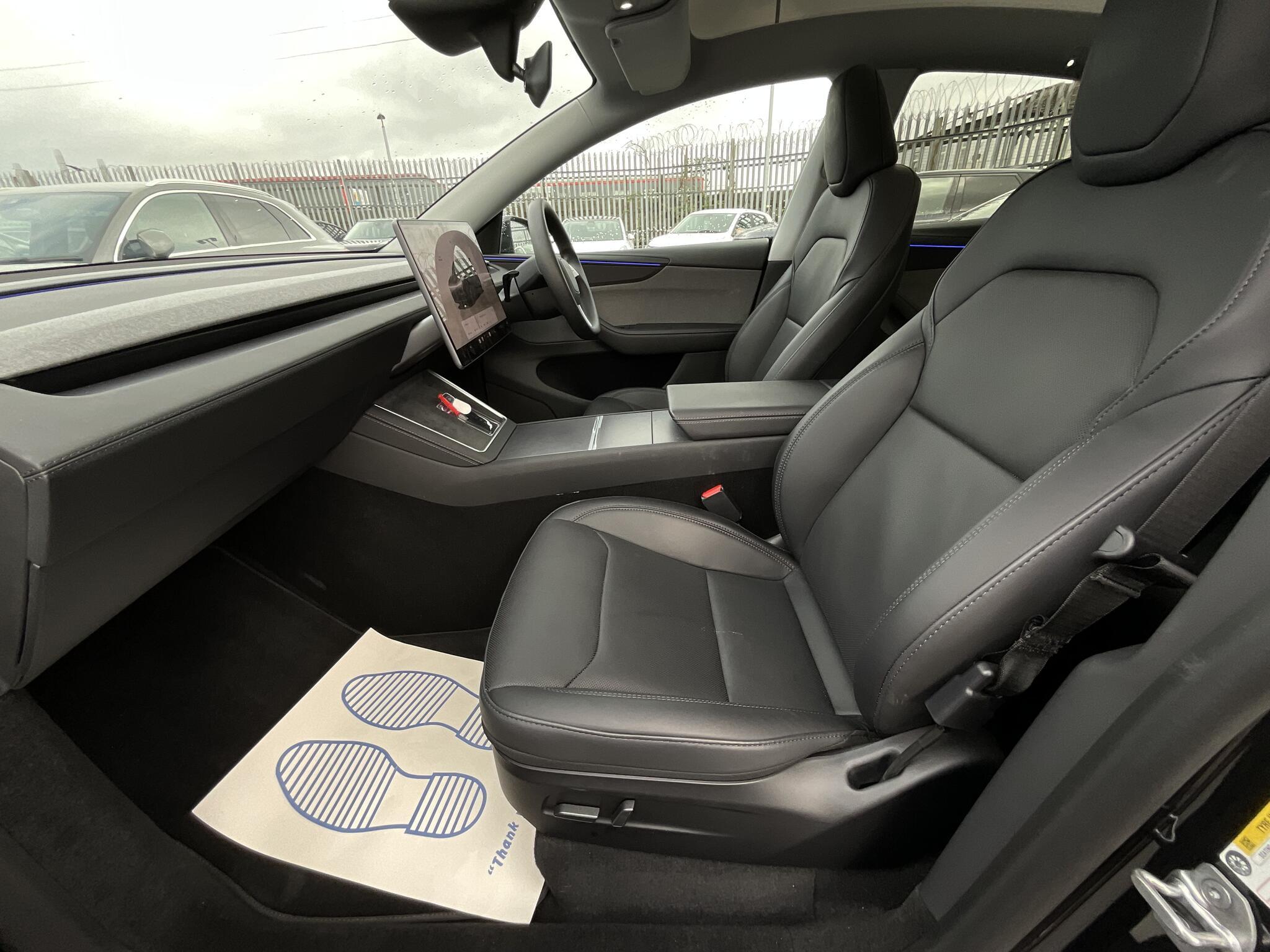 Tesla Model Y - Image 18