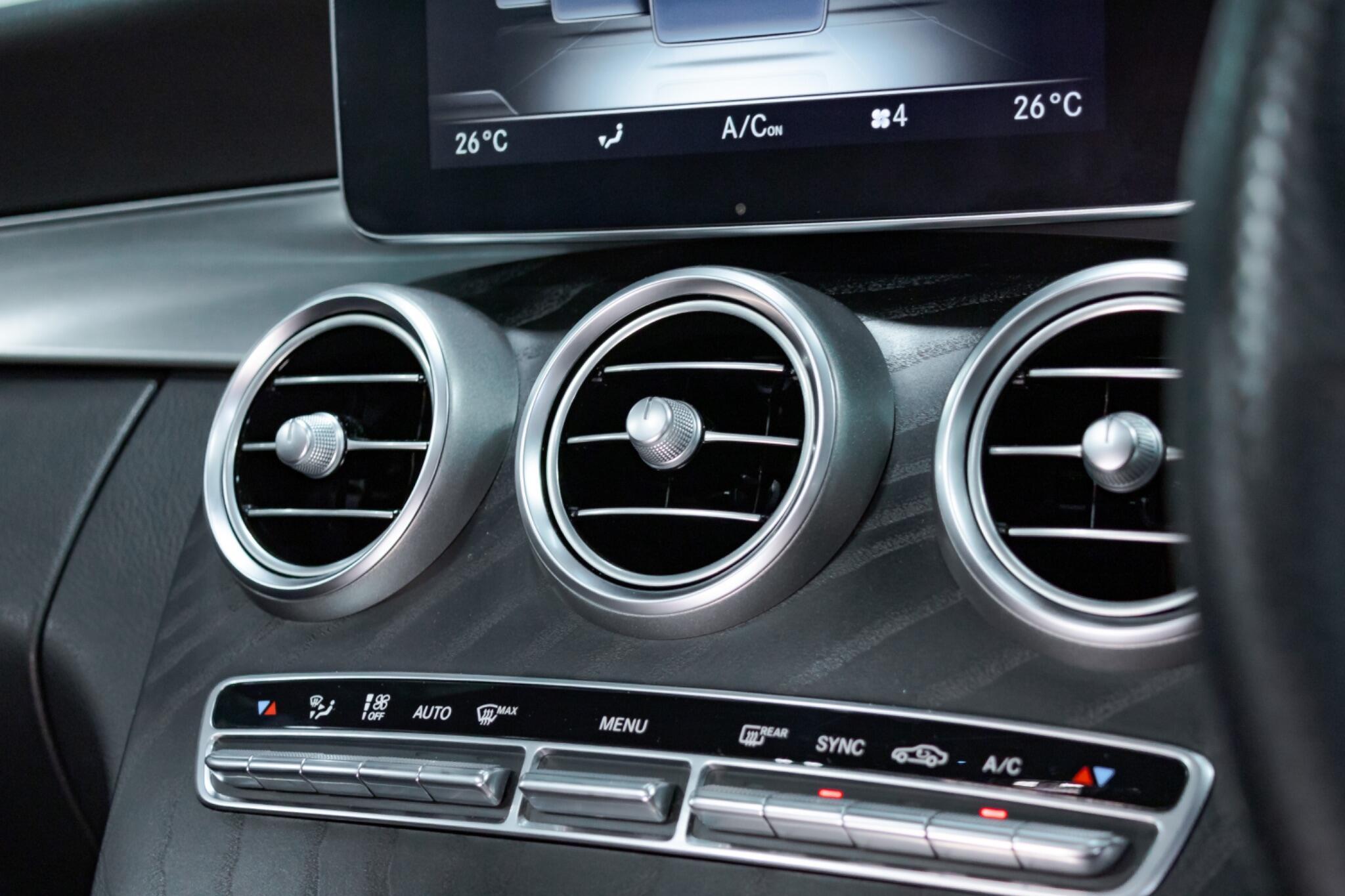 Mercedes C Class - Image 44