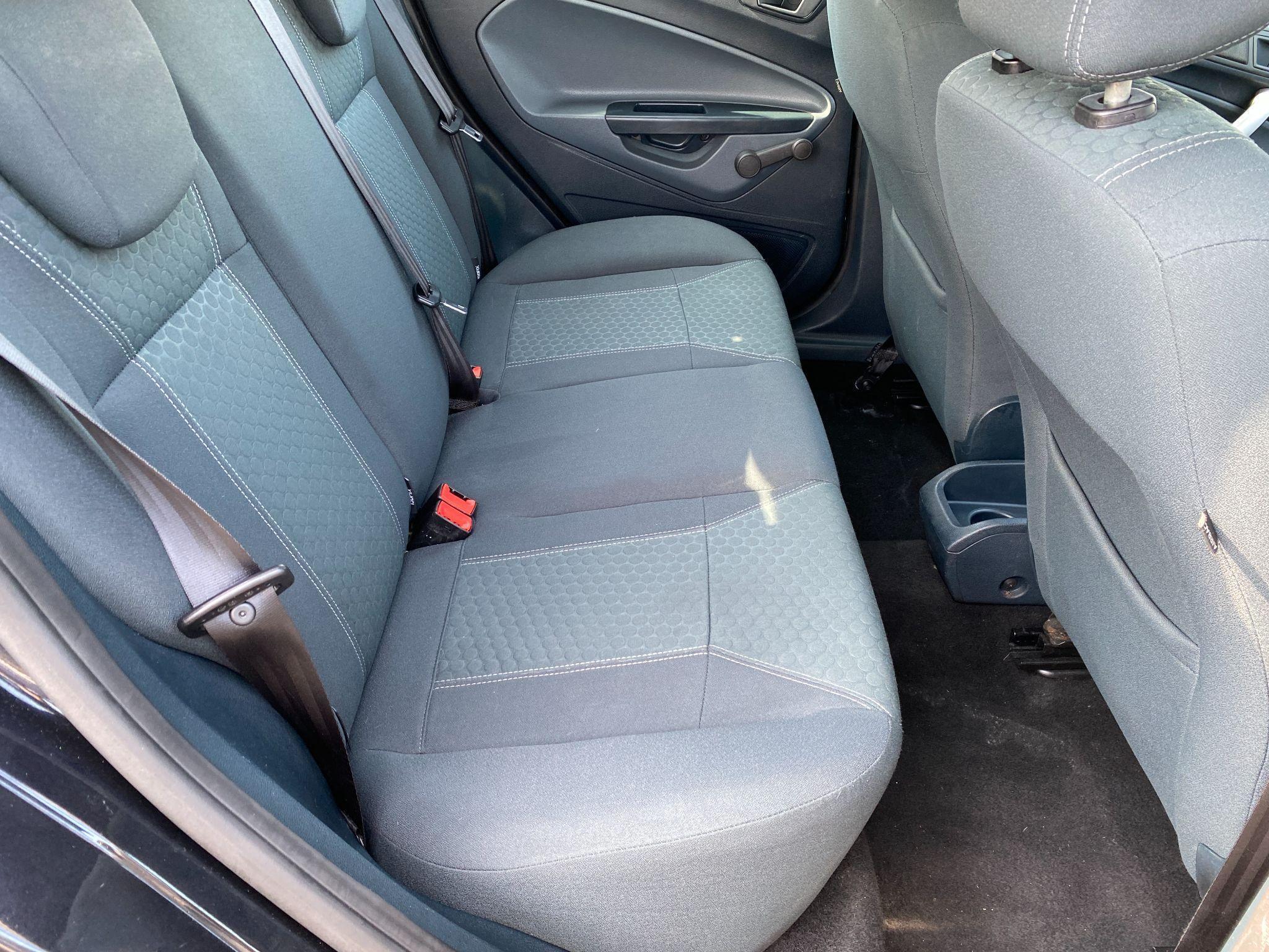 Ford Fiesta - Image 30