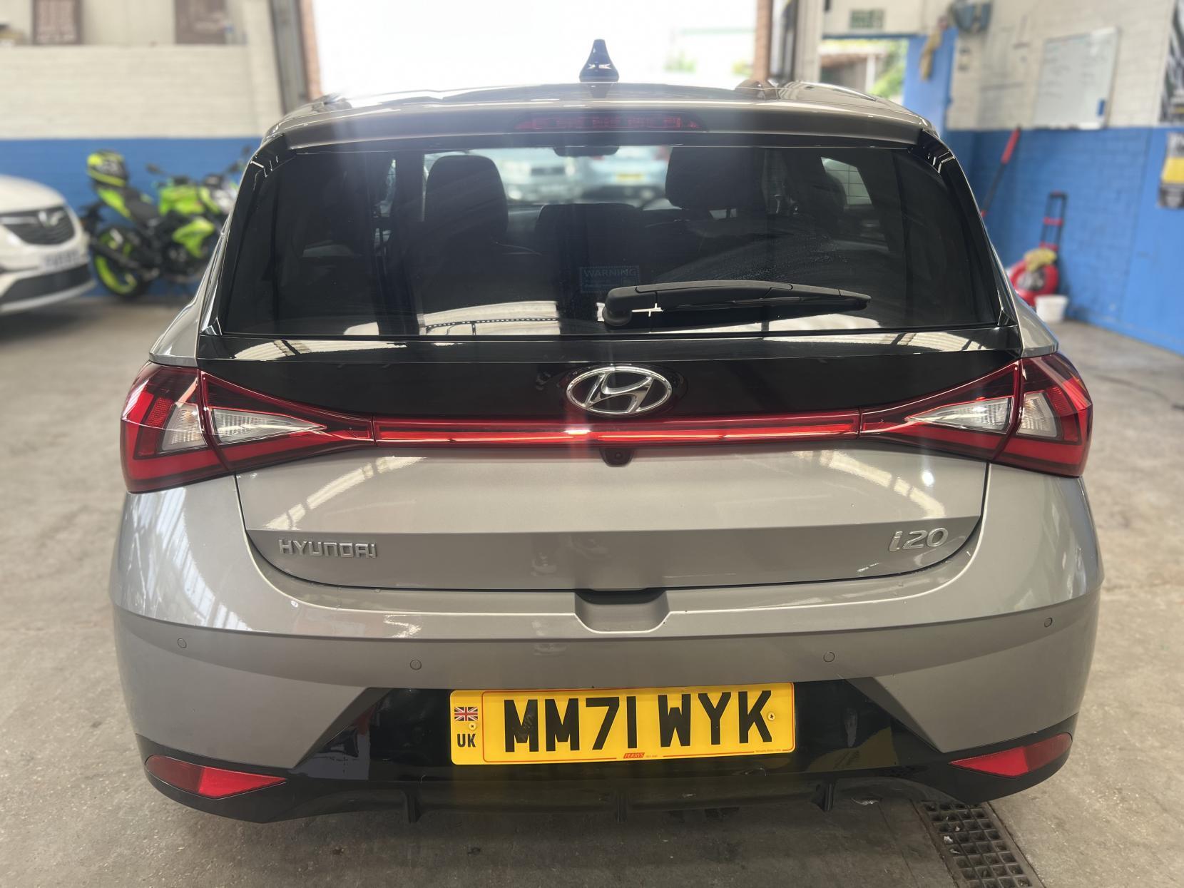 Hyundai i20 - Image 14