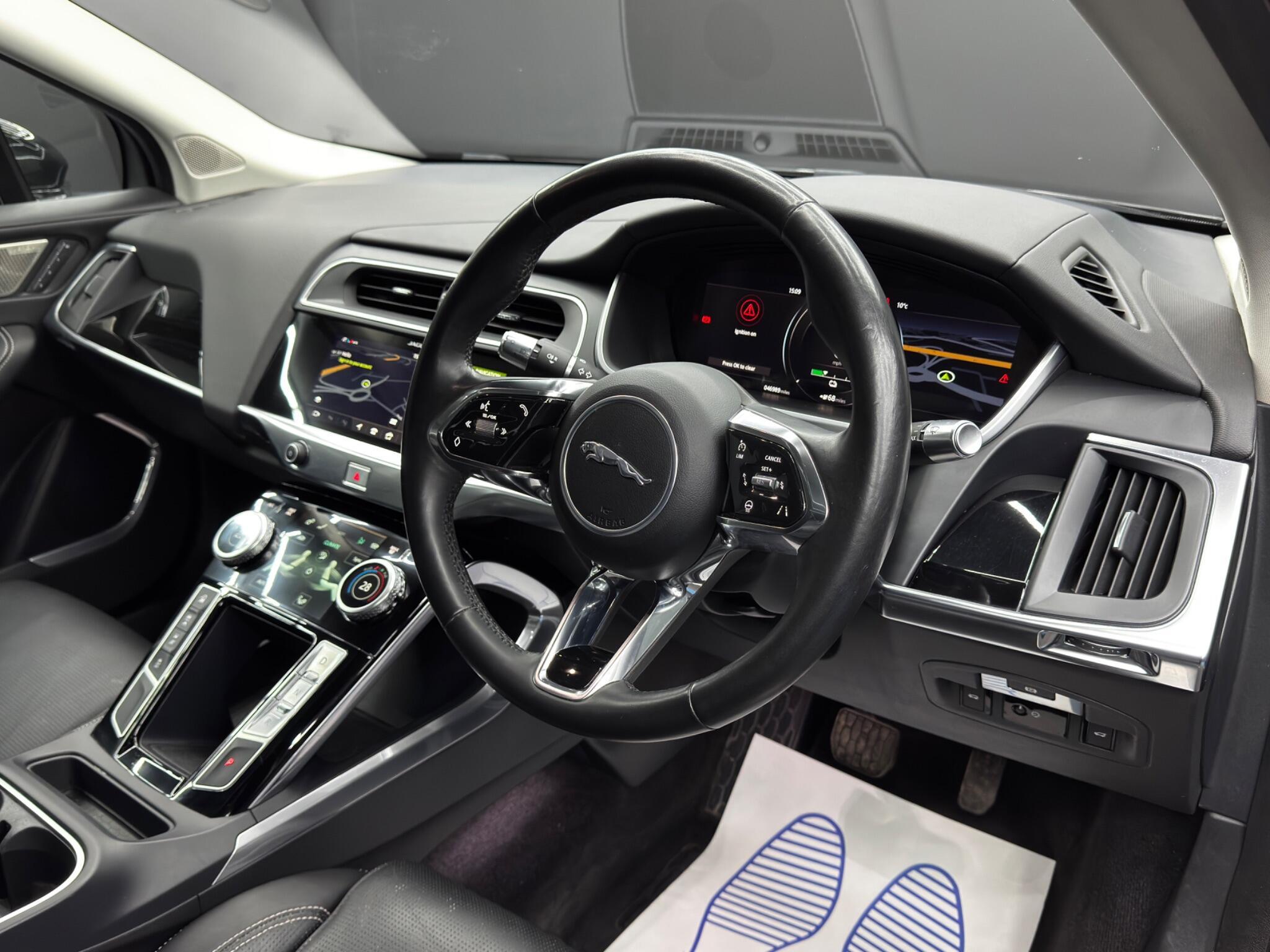 Jaguar I-Pace - Image 9
