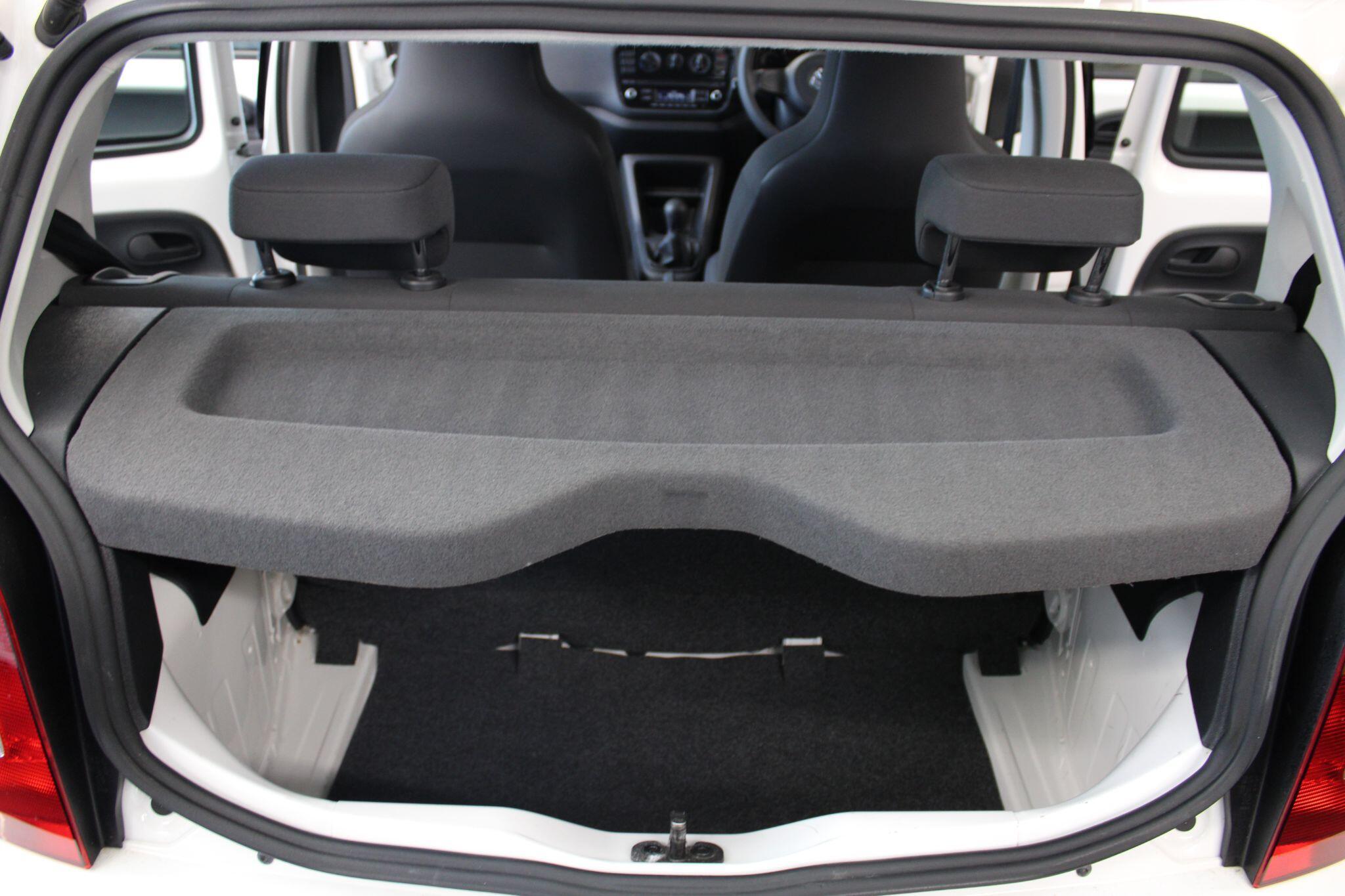 Volkswagen up! - Image 9