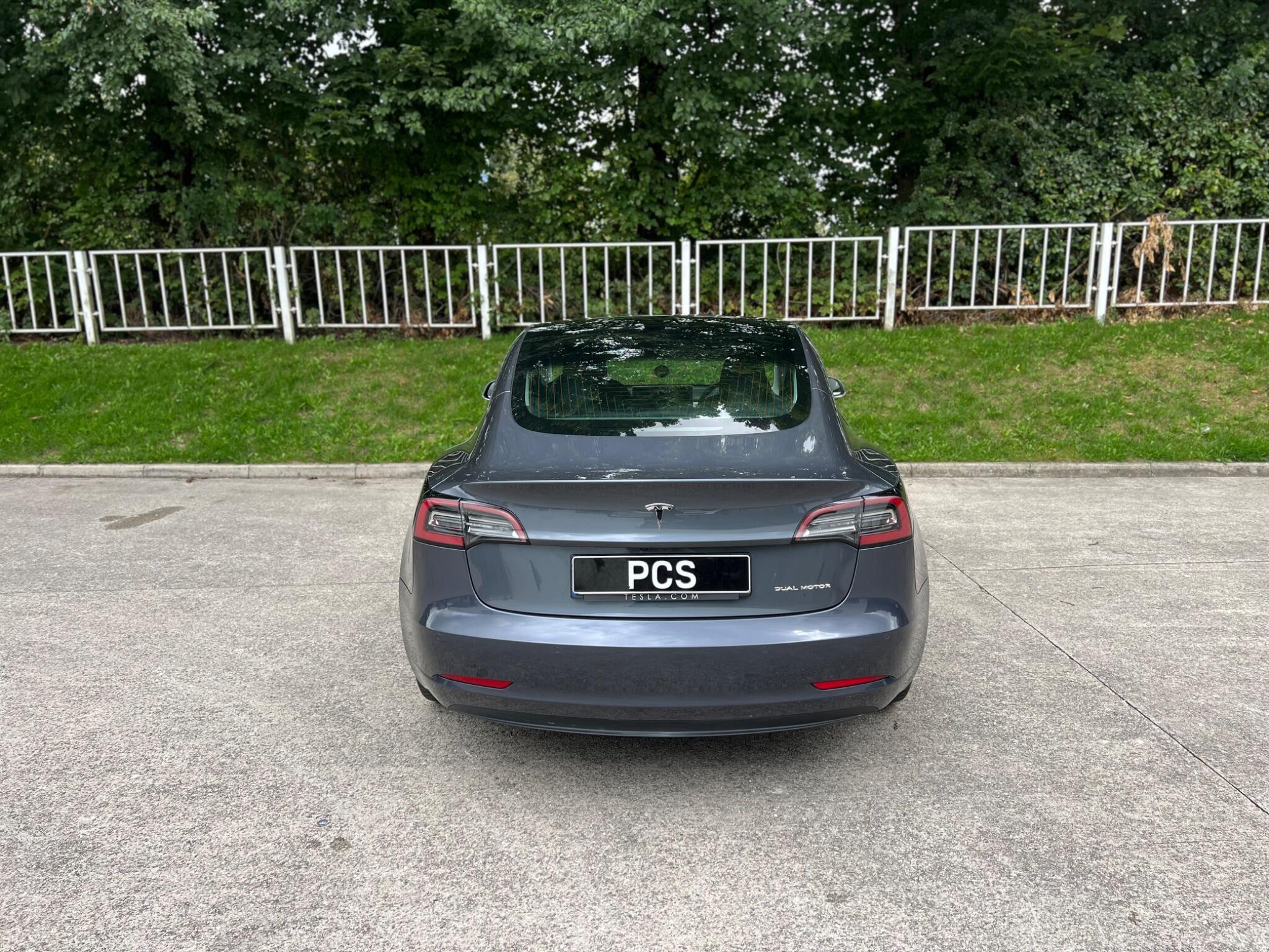 Tesla Model 3 - Image 8