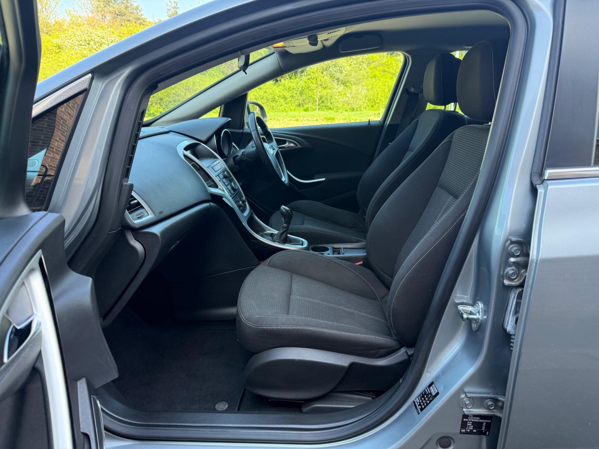 Vauxhall Astra - Image 7