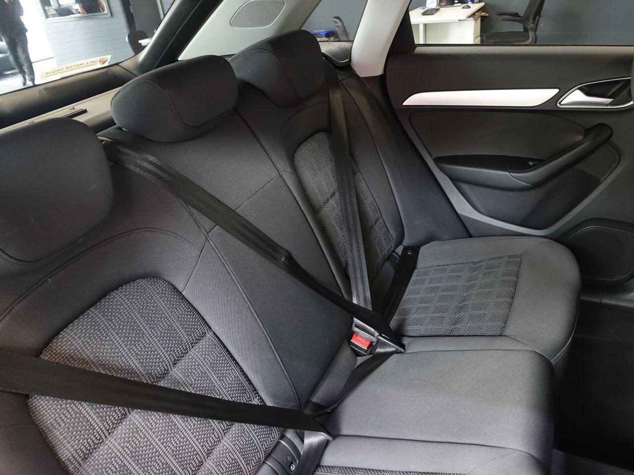 Audi Q3 - Image 14