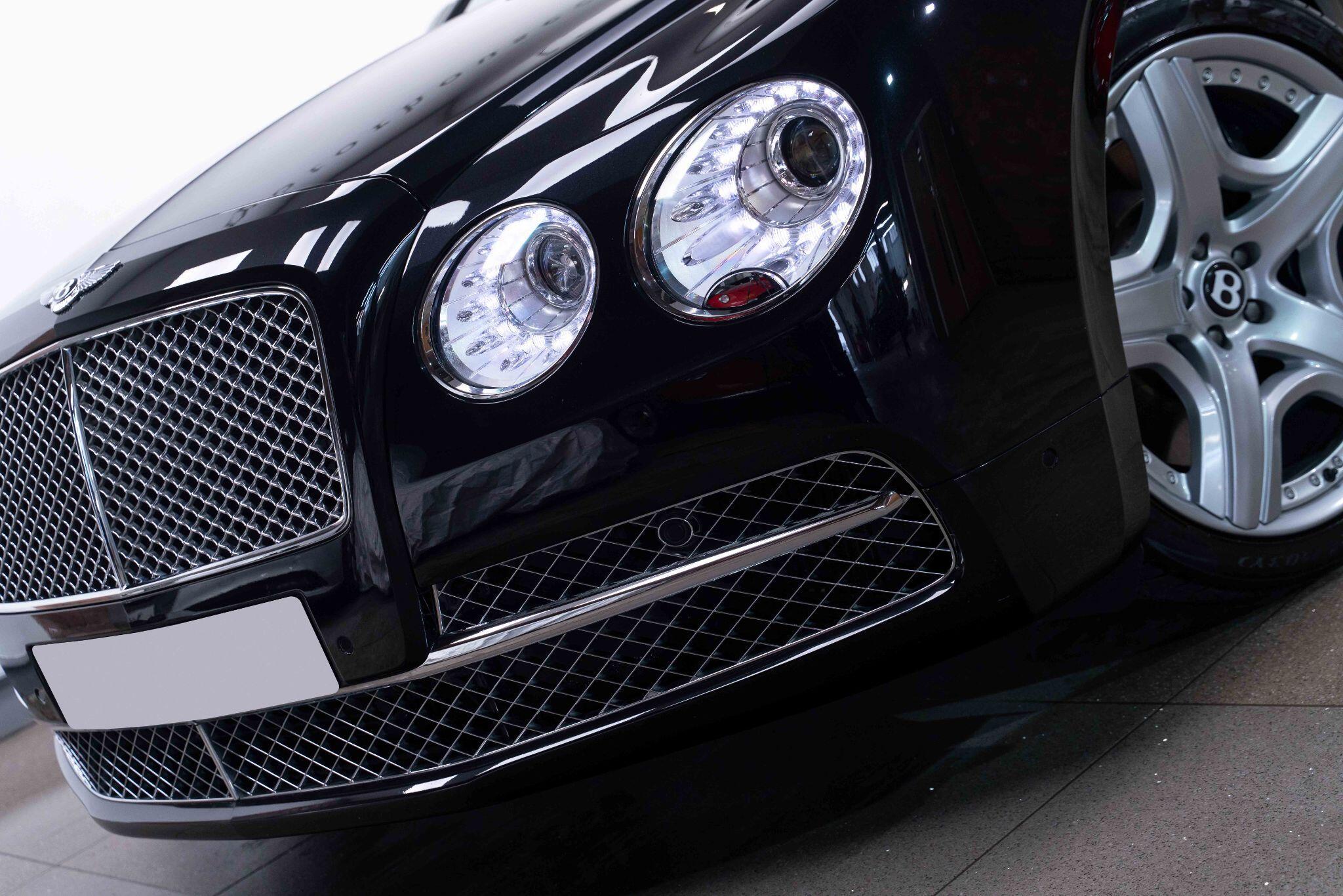 Bentley Flying Spur - Image 51