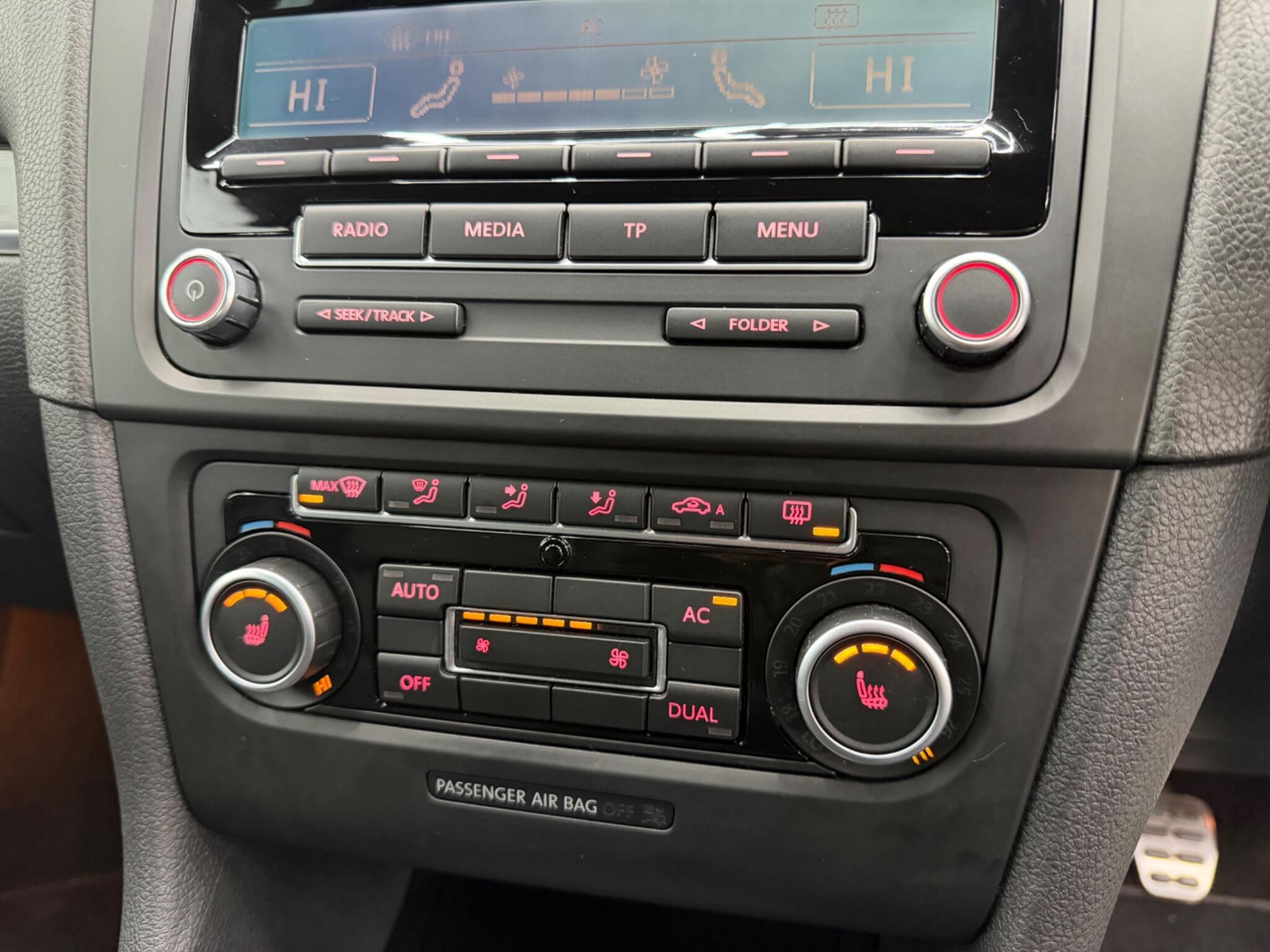 Volkswagen Golf - Image 24