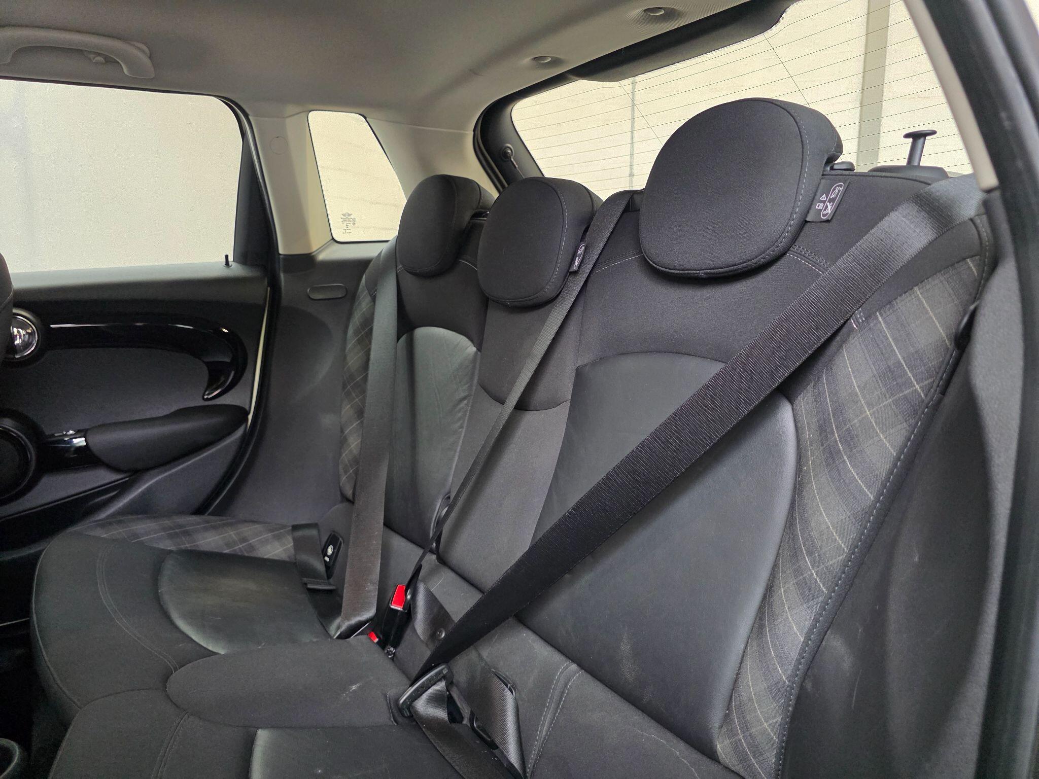 MINI Hatch - Image 31