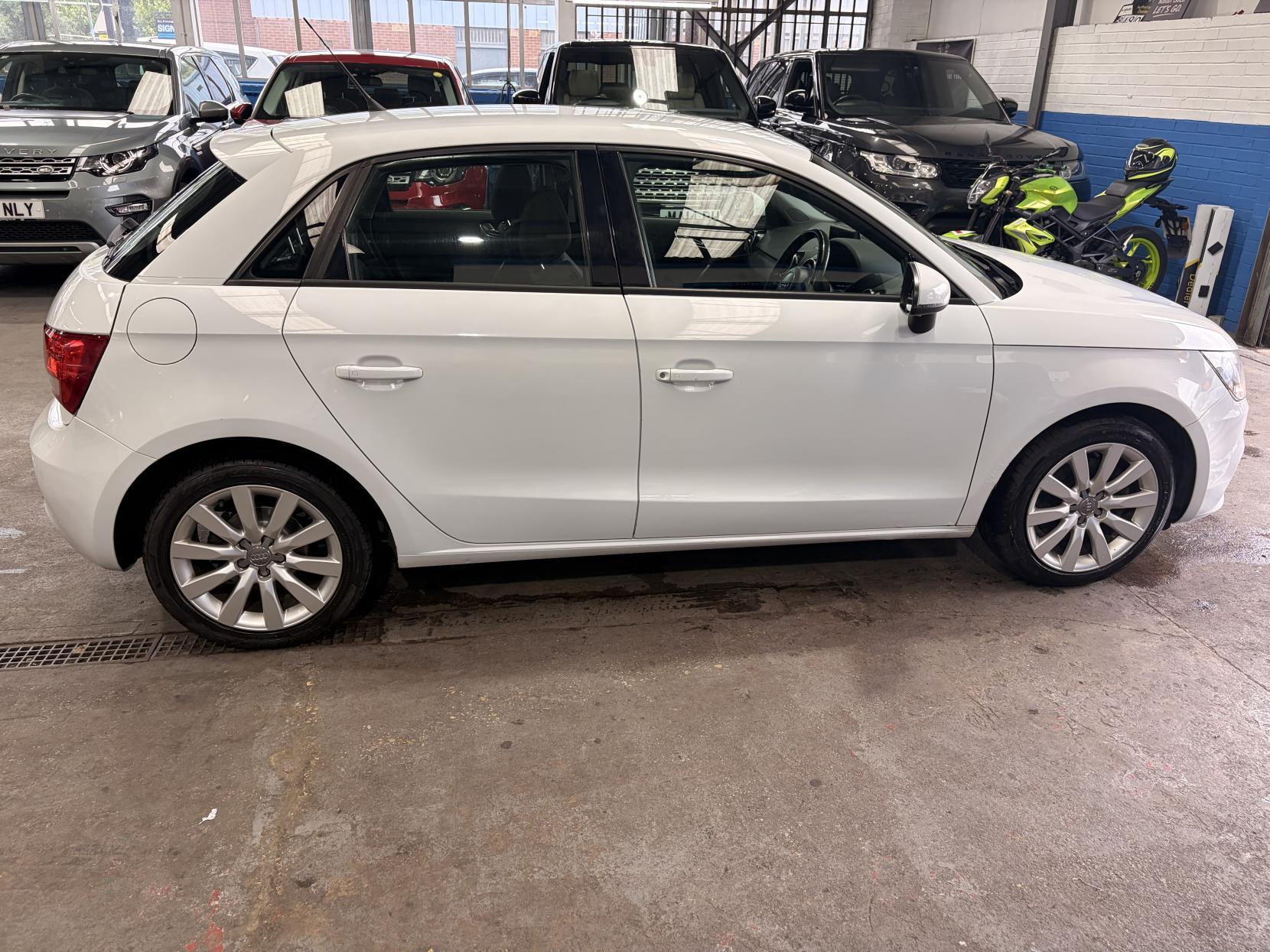 Audi A1 - Image 7