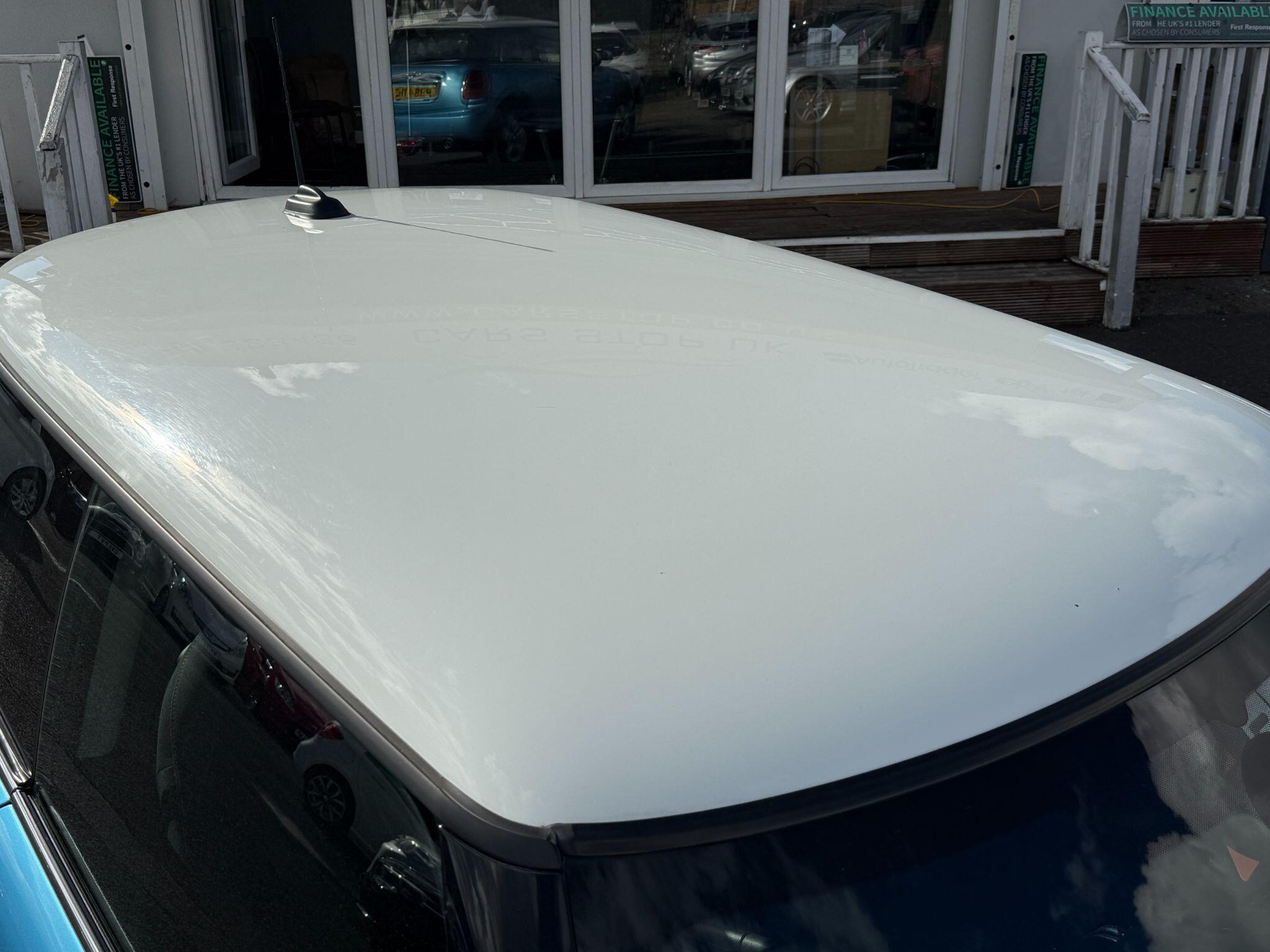 MINI Hatch - Image 14