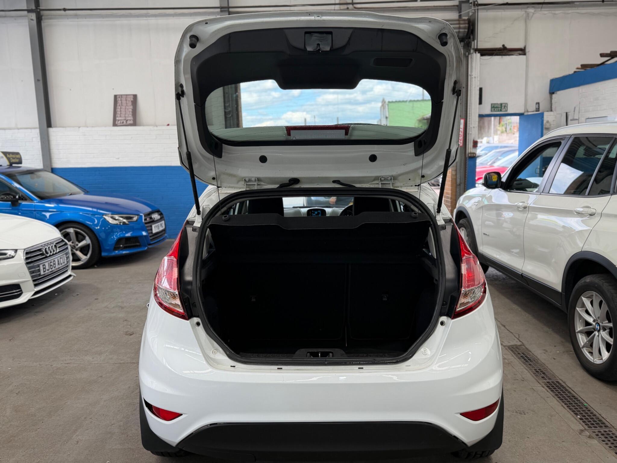 Ford Fiesta - Image 36