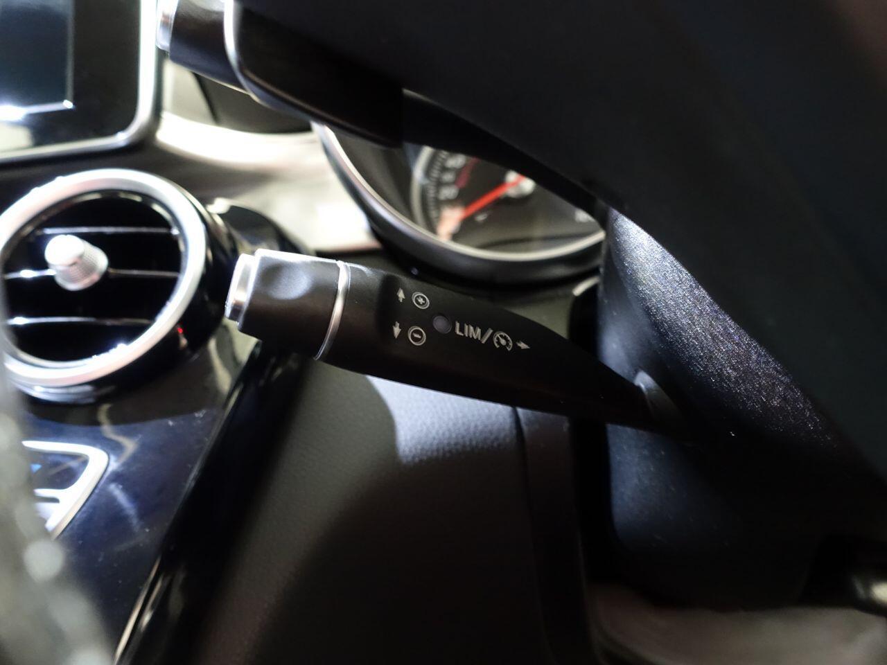 Mercedes C-Class - Image 29